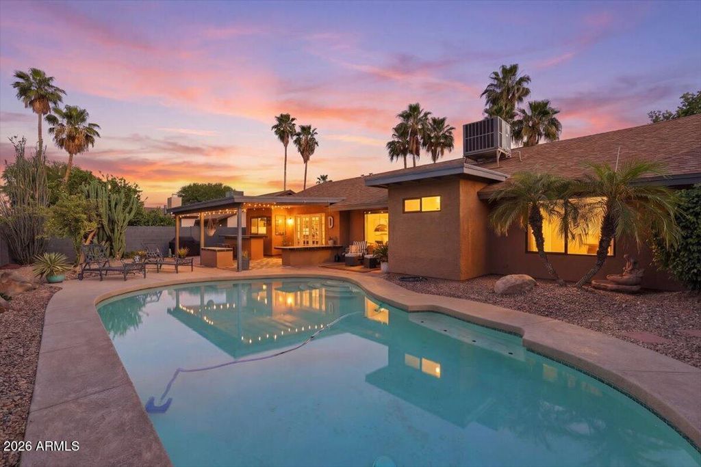 Photo of 1702 W Manor Street, Chandler, AZ 85224 (MLS # 7014409)