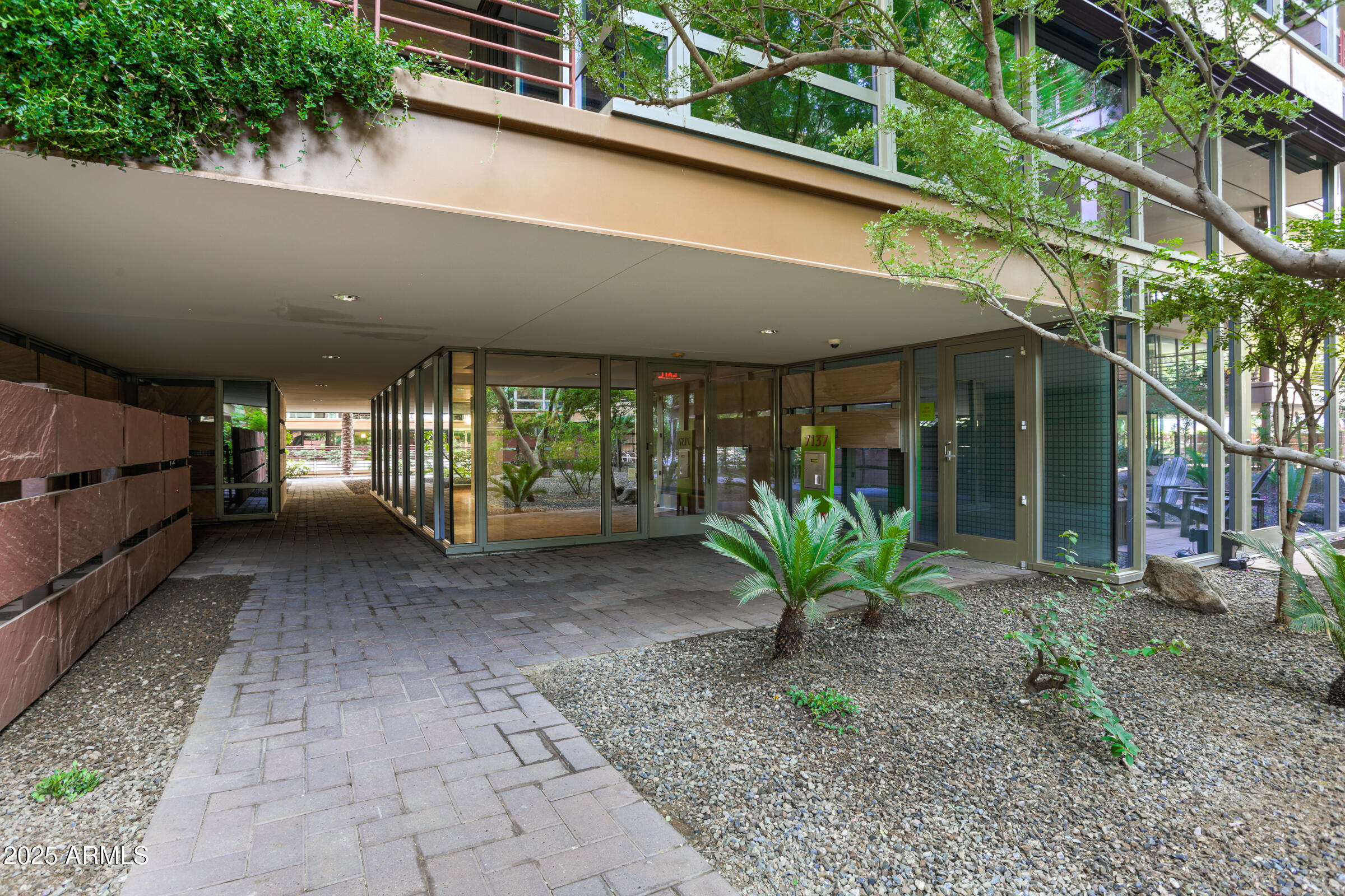 7137 E RANCHO VISTA Drive 2008