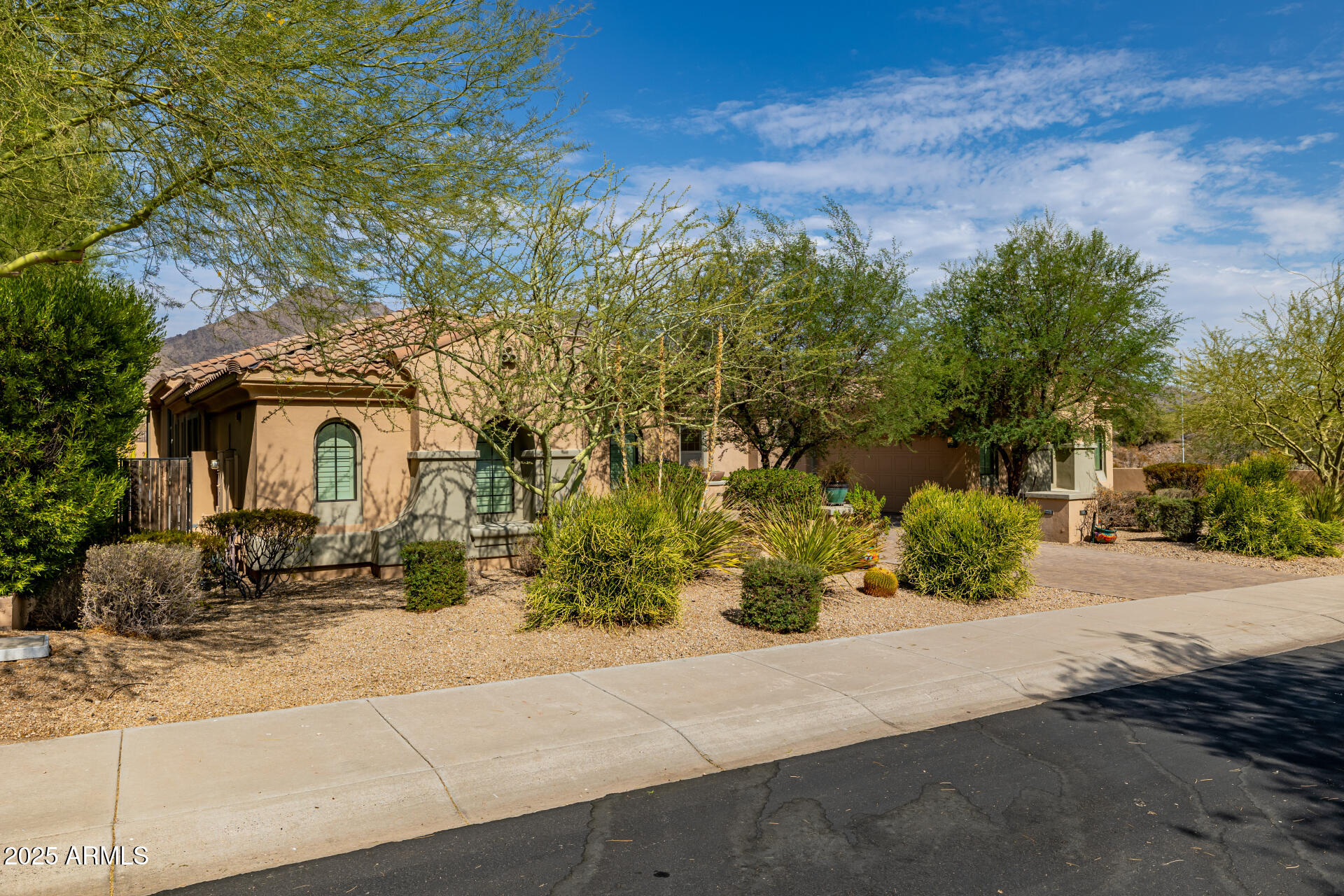 9990 E DESERT BEAUTY Drive