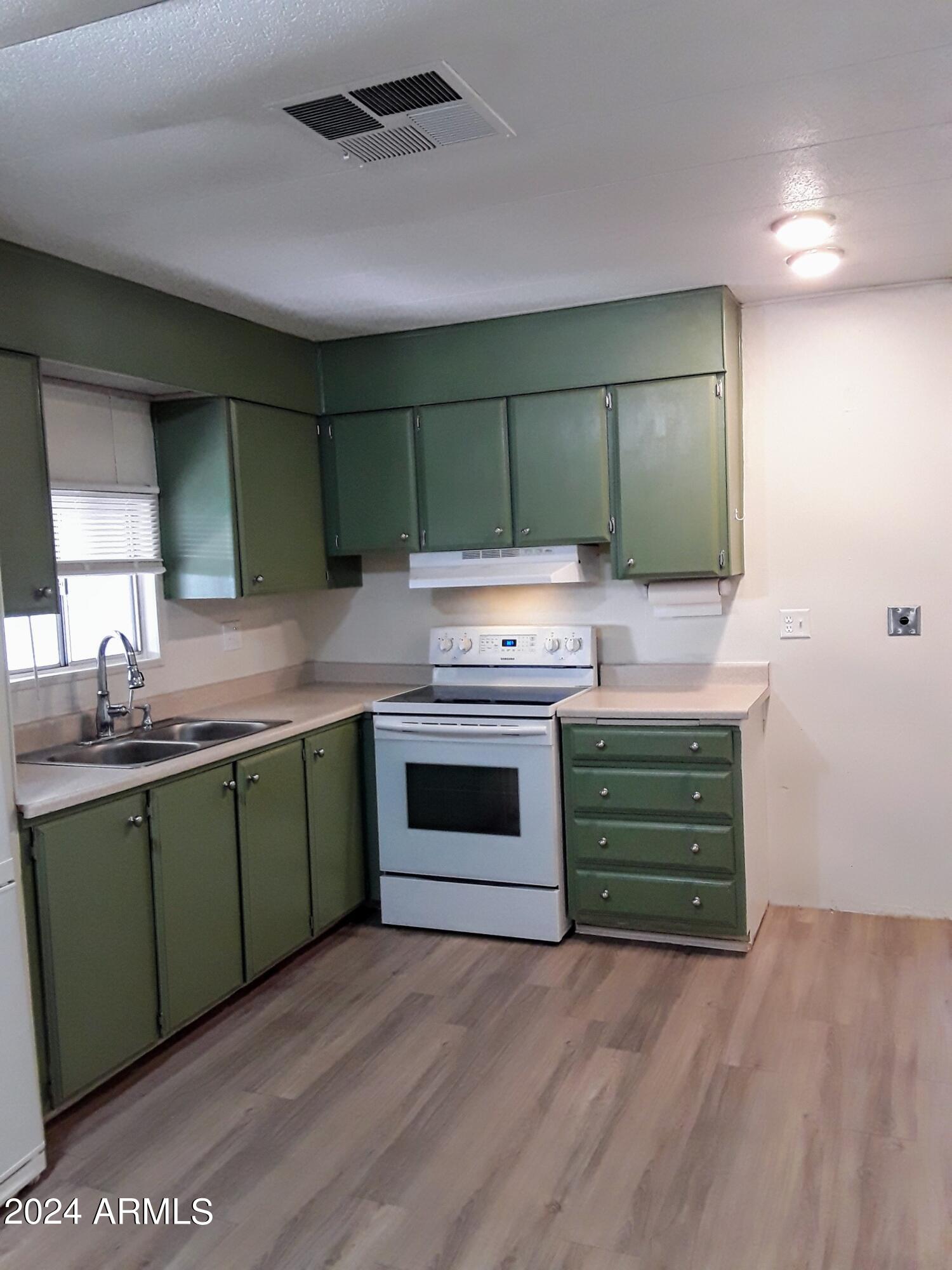 10701 N 99th Avenue 159