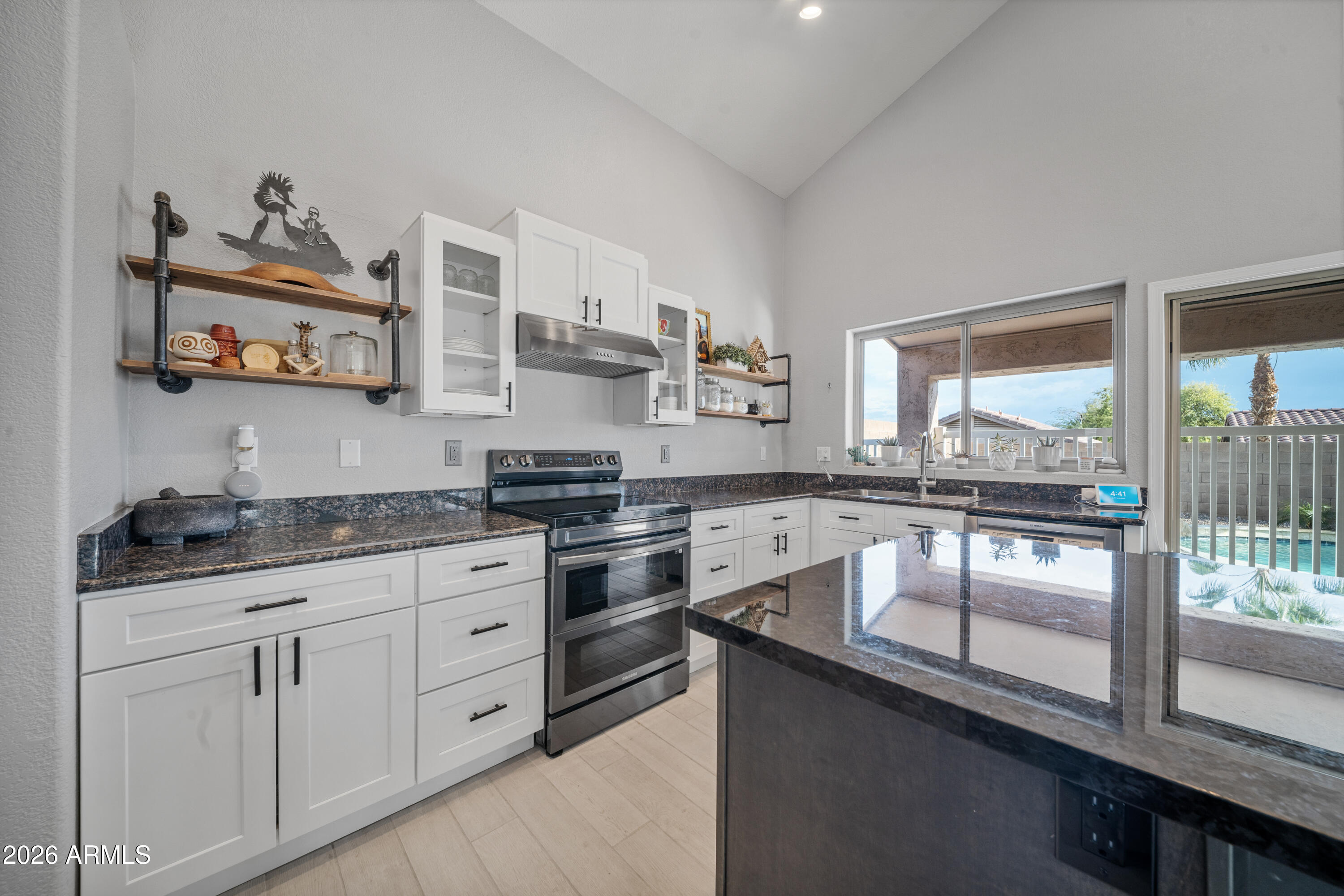 1725 W MUIRWOOD Drive