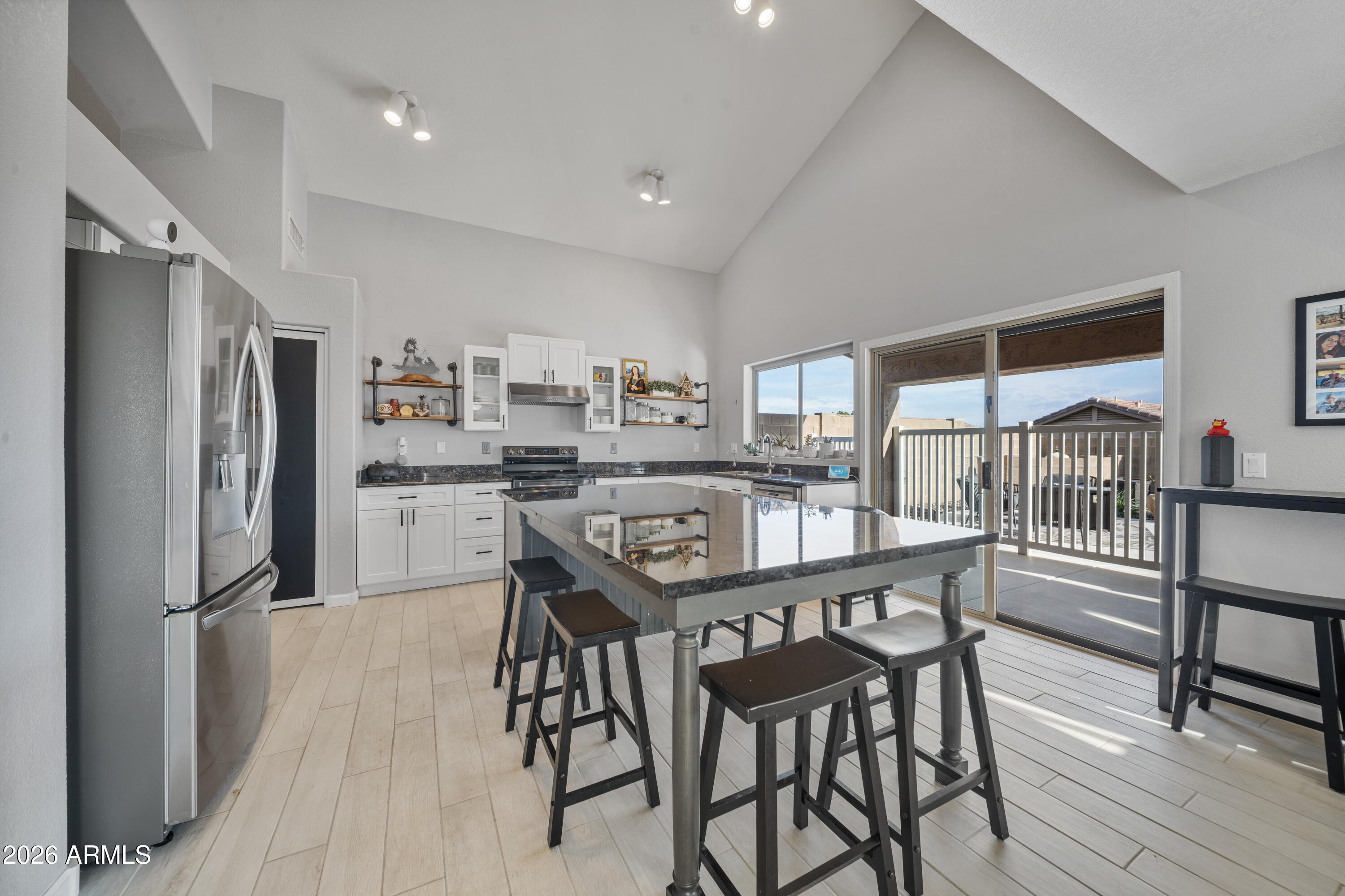 1725 W MUIRWOOD Drive