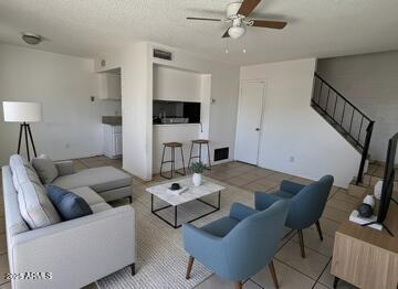 6842 W DEVONSHIRE Avenue