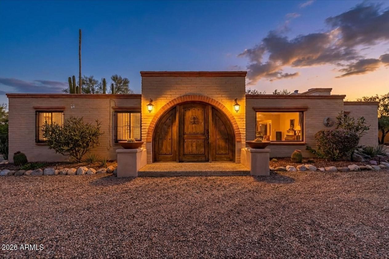 4390 N Camino Vinorama --