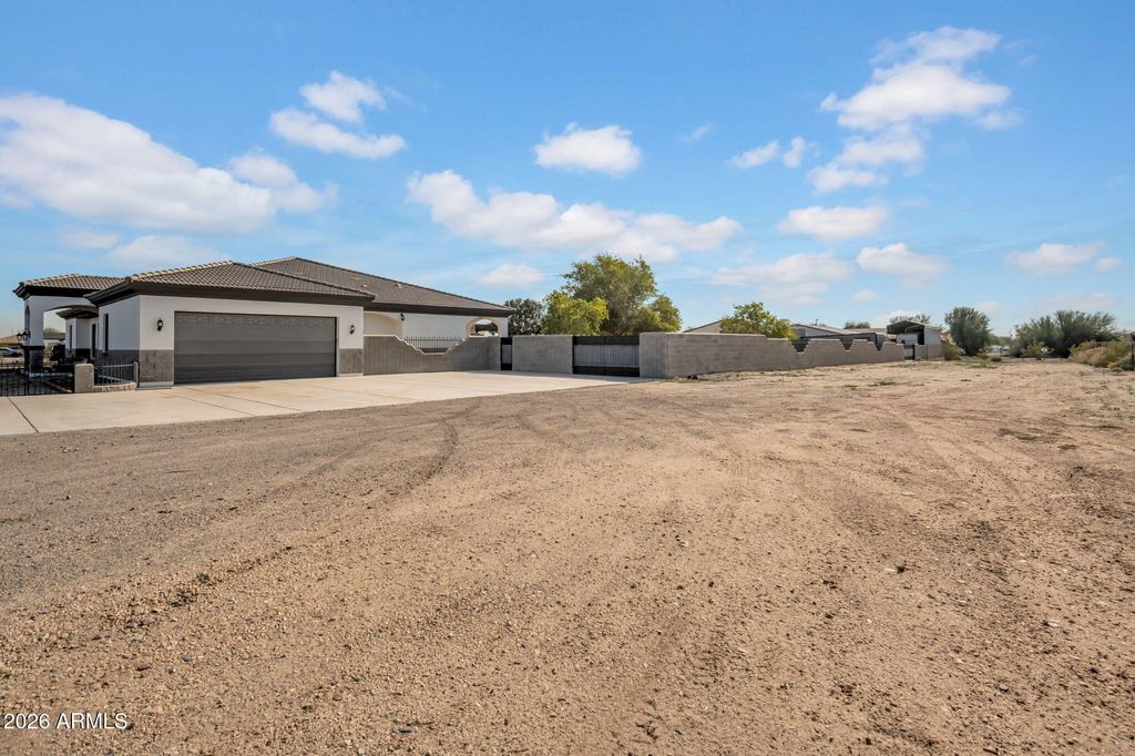 Photo of 19349 W Windsor Avenue, Buckeye, AZ 85396 (MLS # 6971115)