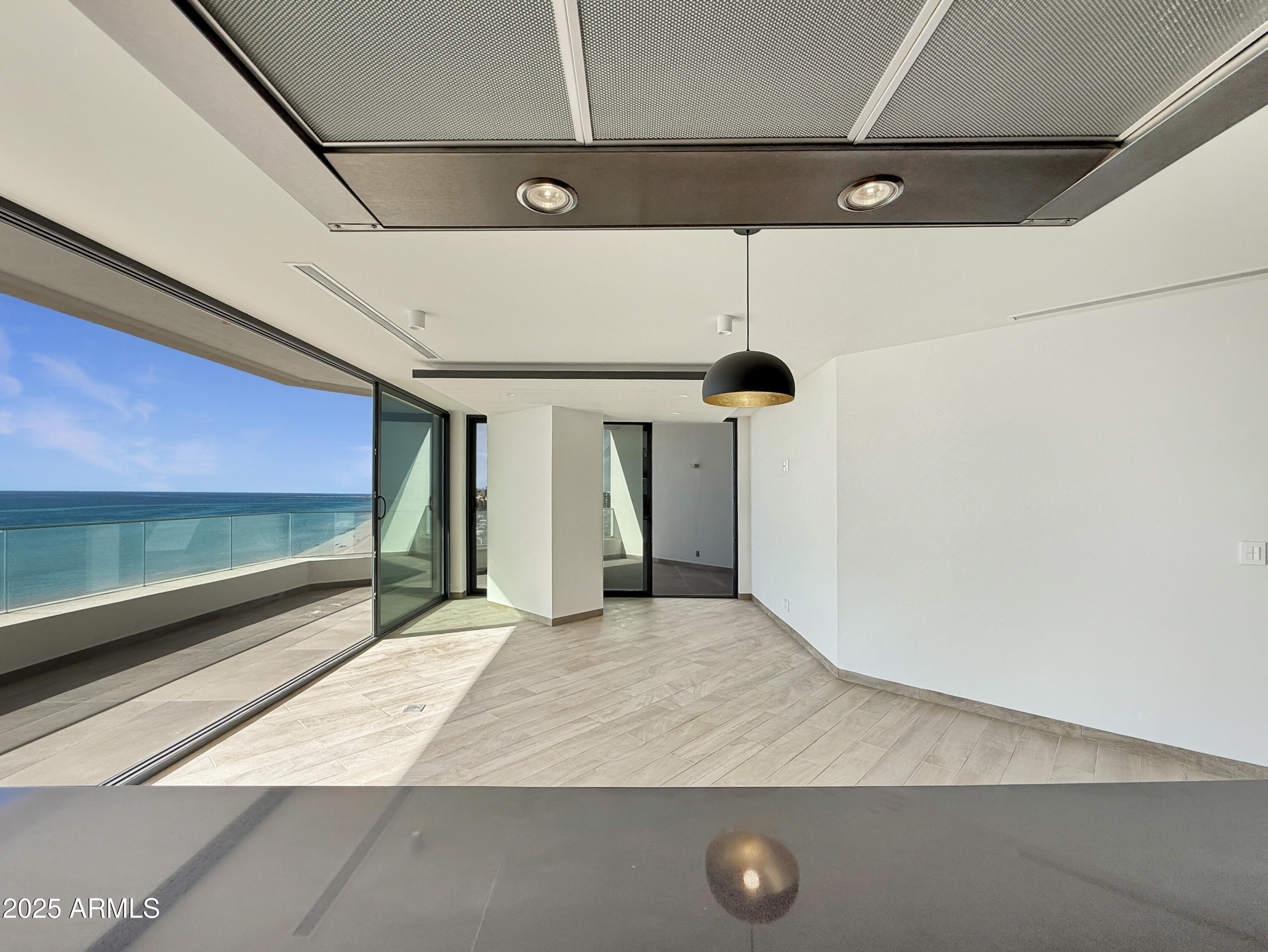 609 Las Palomas -- PH3