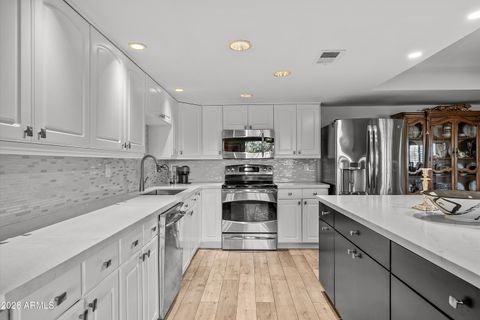 Photo of 7970 E Camelback Road #306, Scottsdale, AZ 85251 (MLS # 6994142)