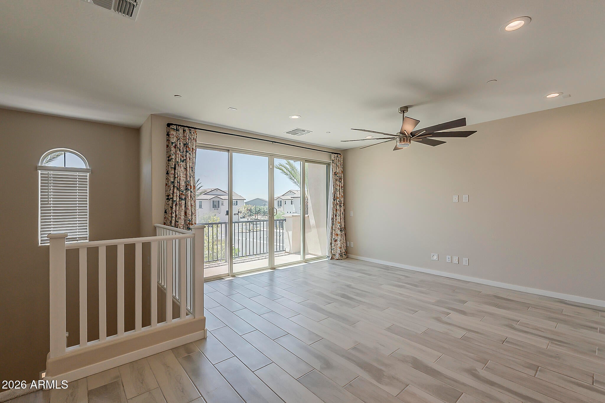 4704 S Glacier --