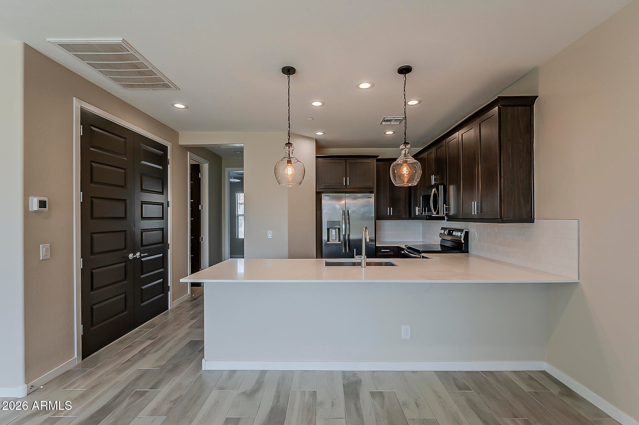 4704 S Glacier --