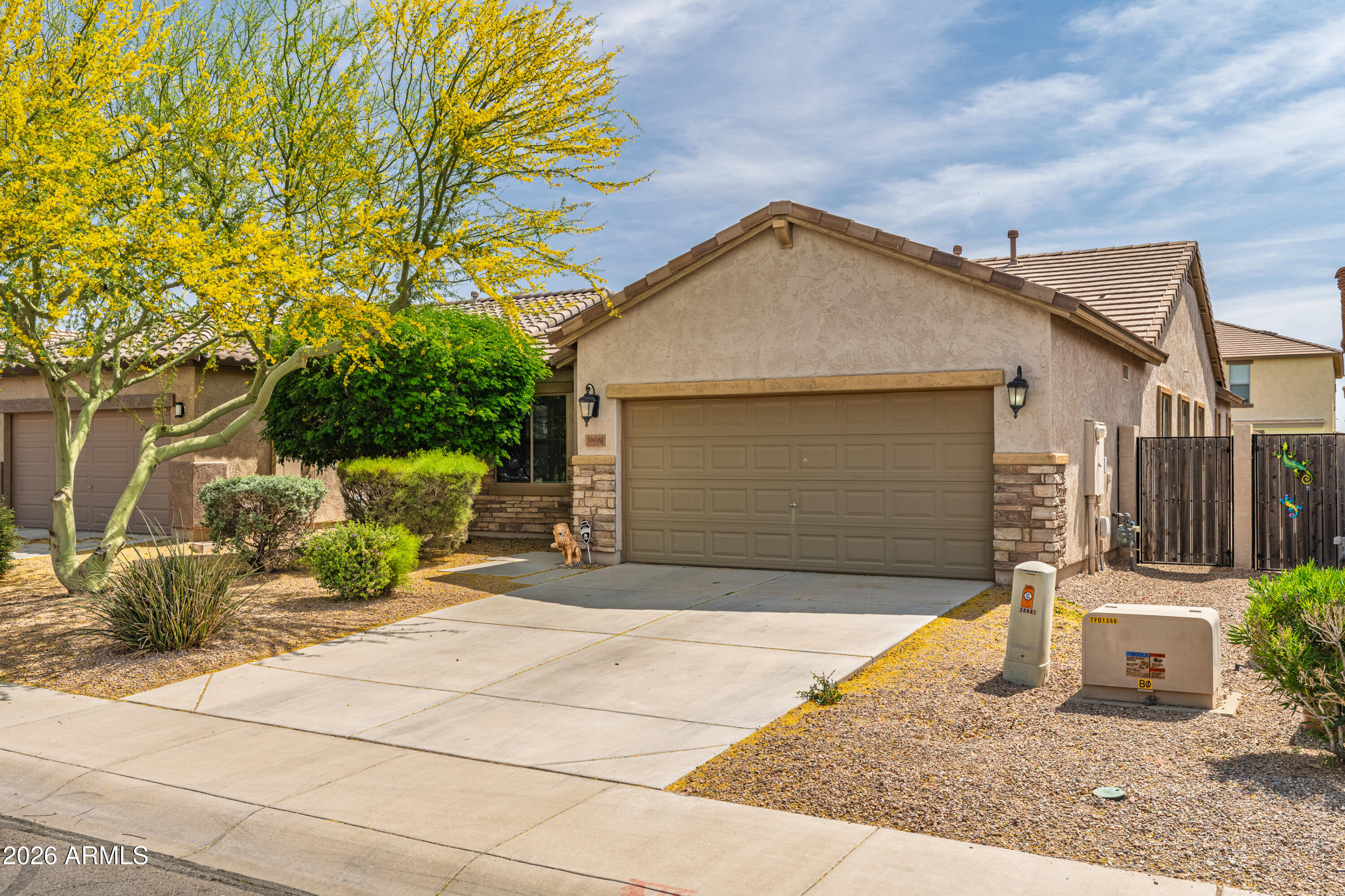 38061 W MERCED Street