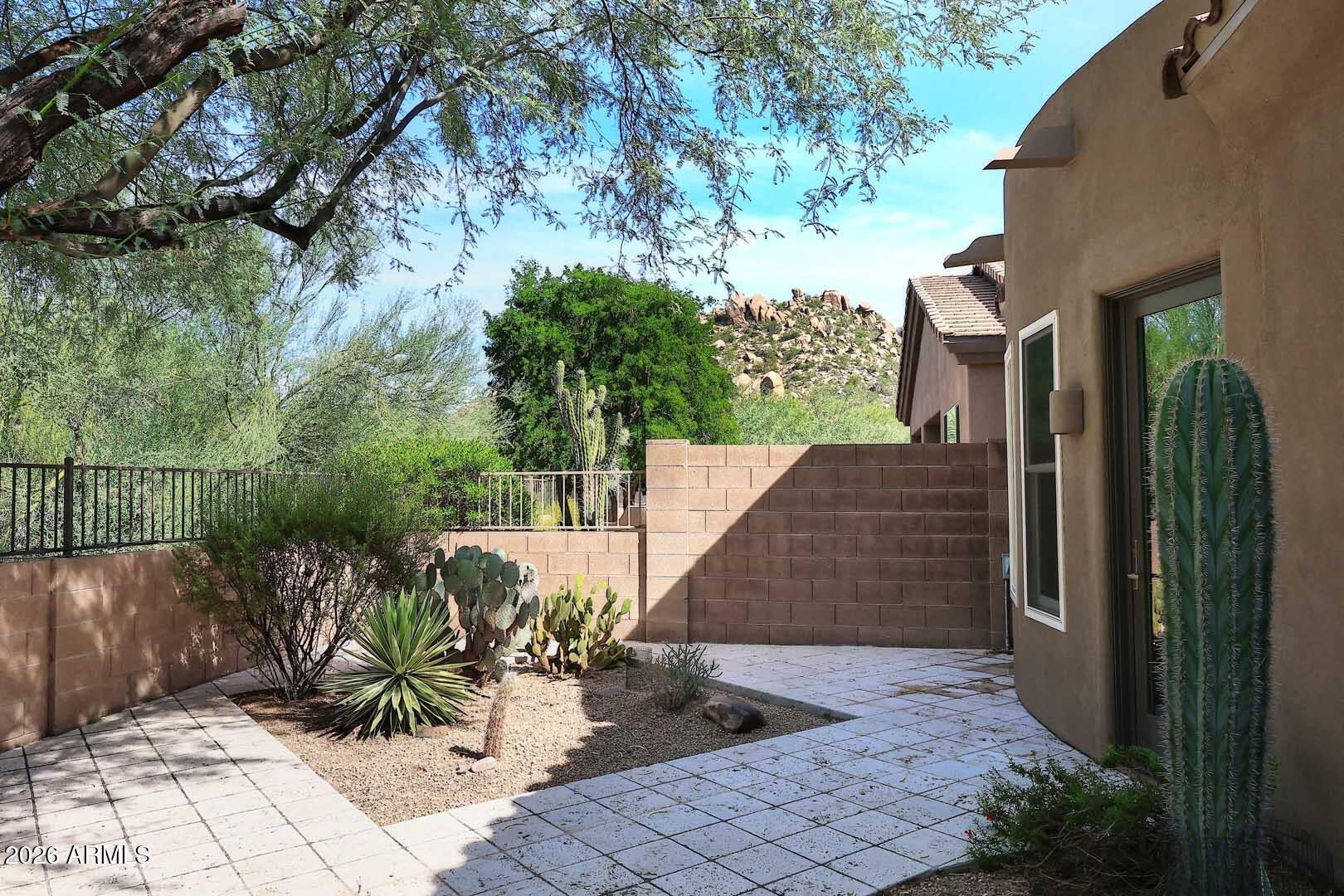 7374 E Eagle Feather Road