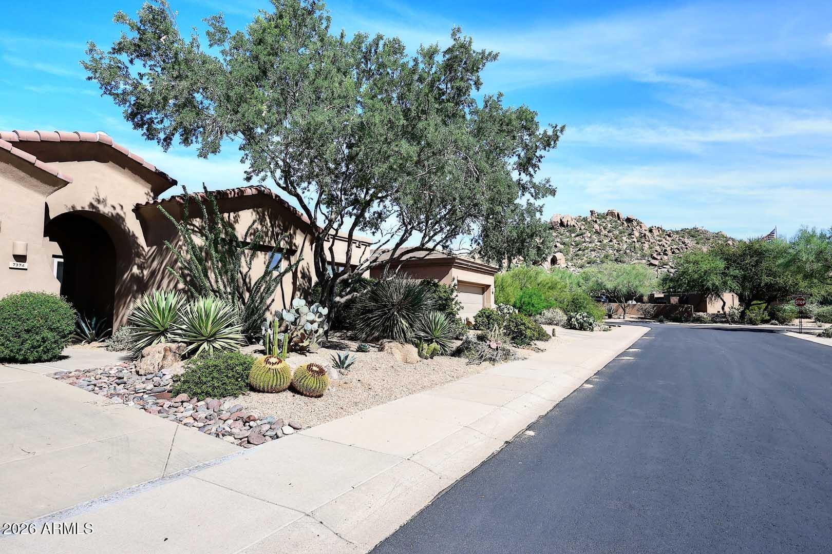 7374 E Eagle Feather Road