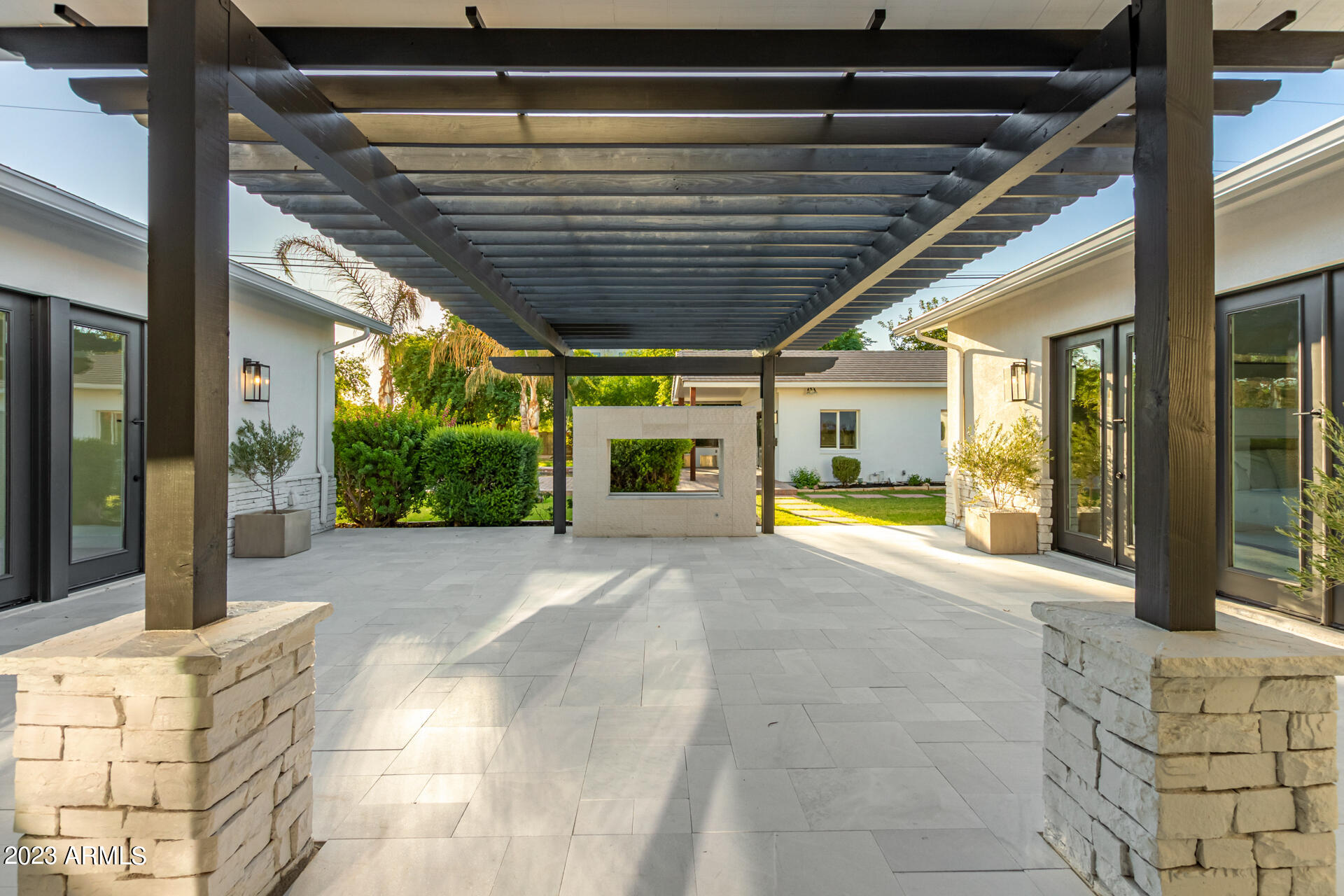 WHITCOMBS ROUNDUP RANCHOS - Residential