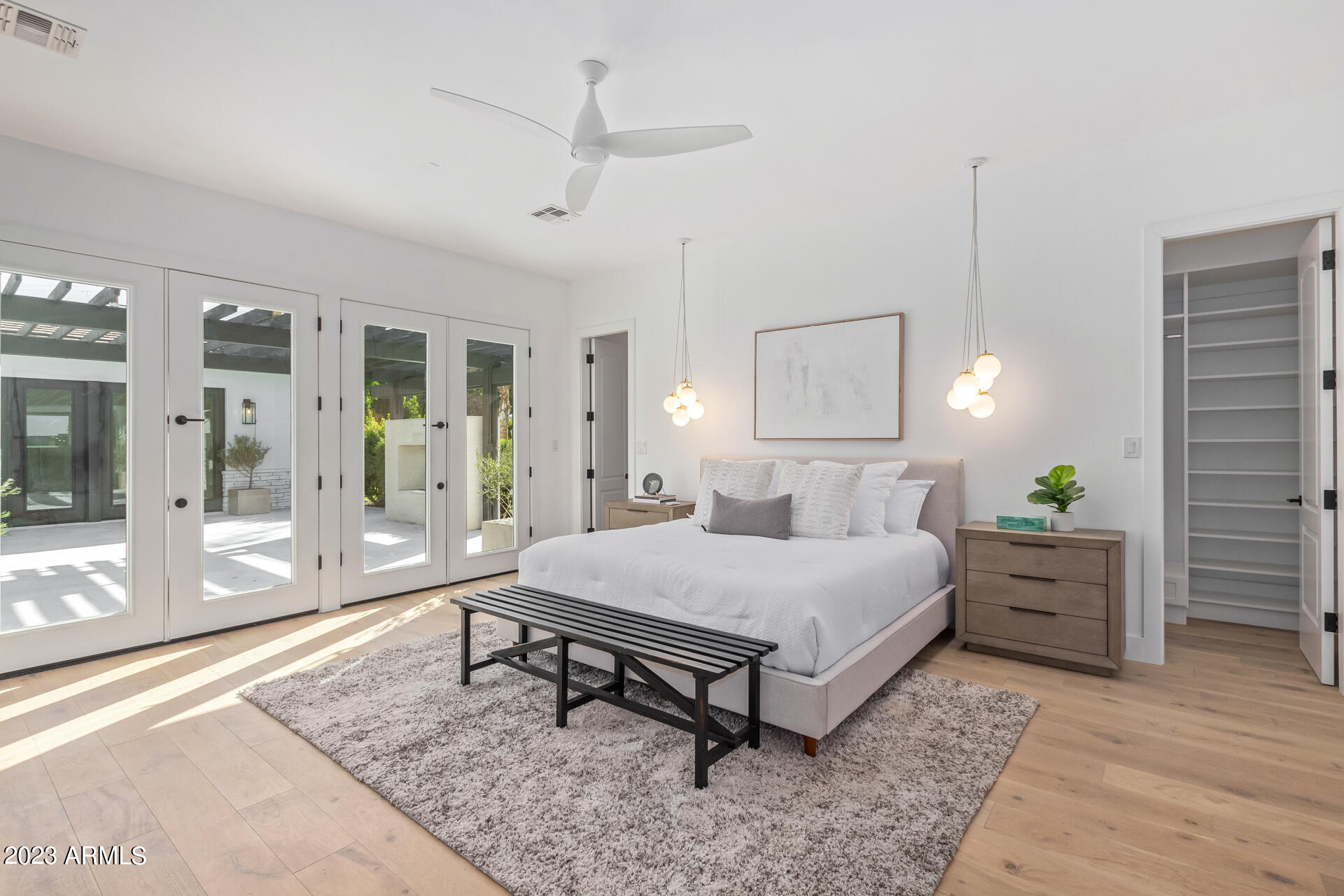 WHITCOMBS ROUNDUP RANCHOS - Residential
