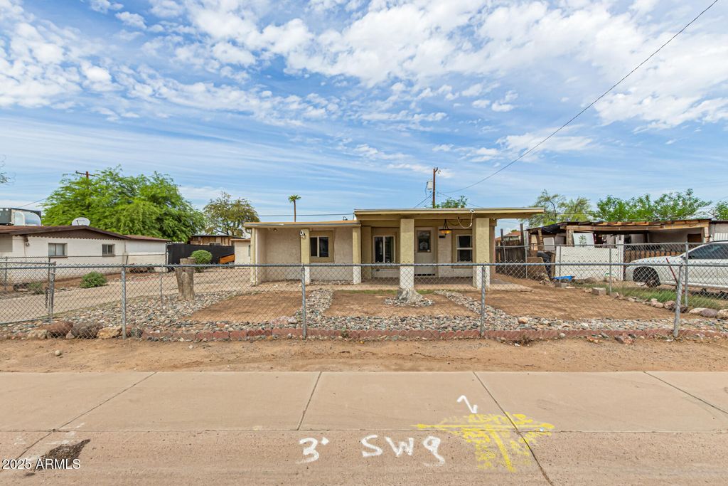 Photo of 11218 W Mohave Street, Avondale, AZ 85323 (MLS # 6921443)