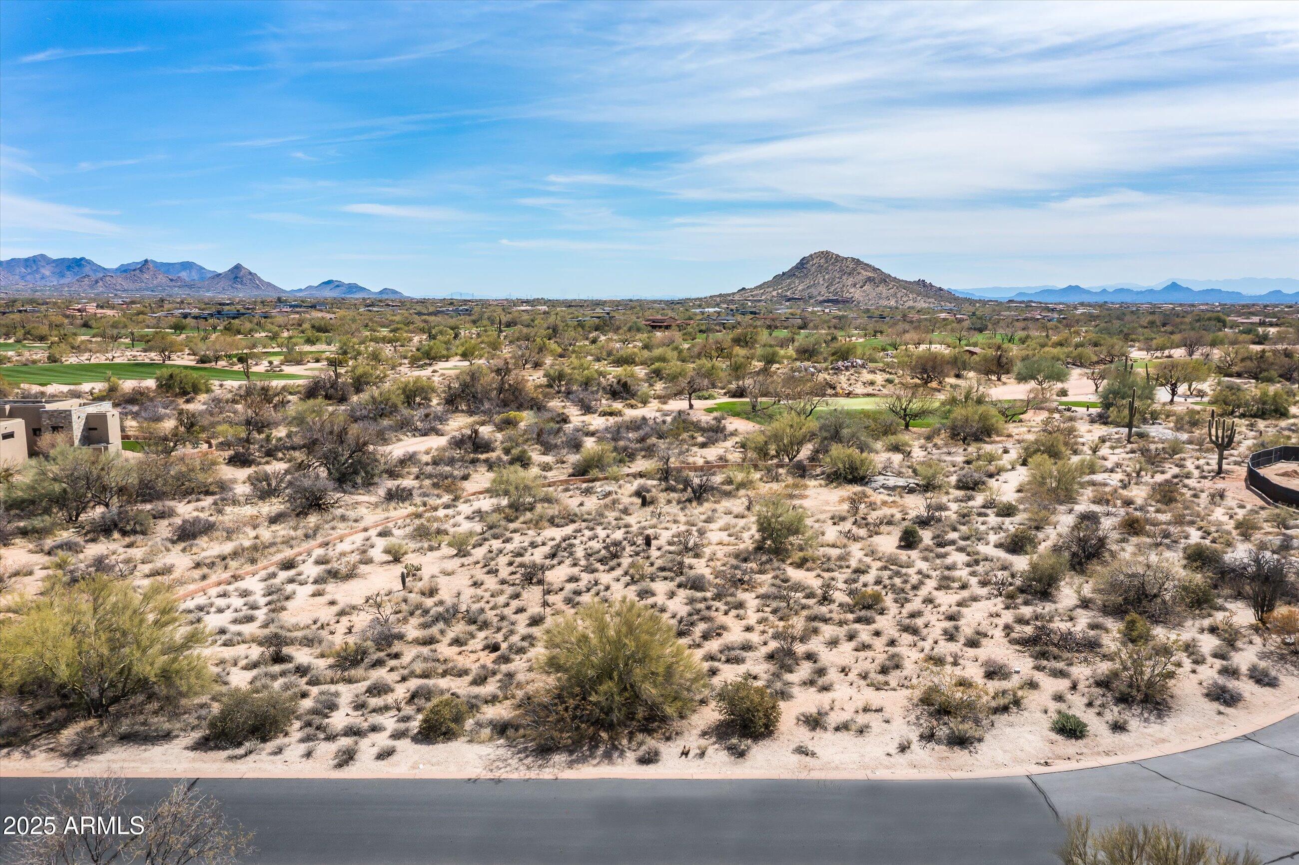 WHISPER ROCK - Residential