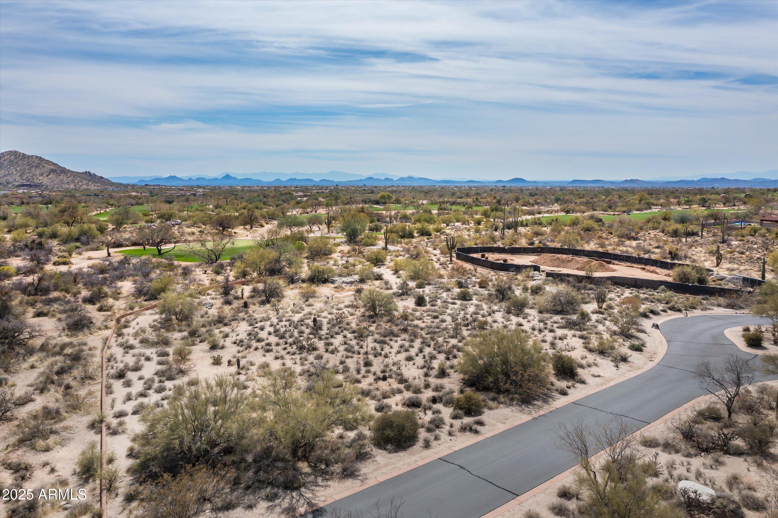 WHISPER ROCK - Residential