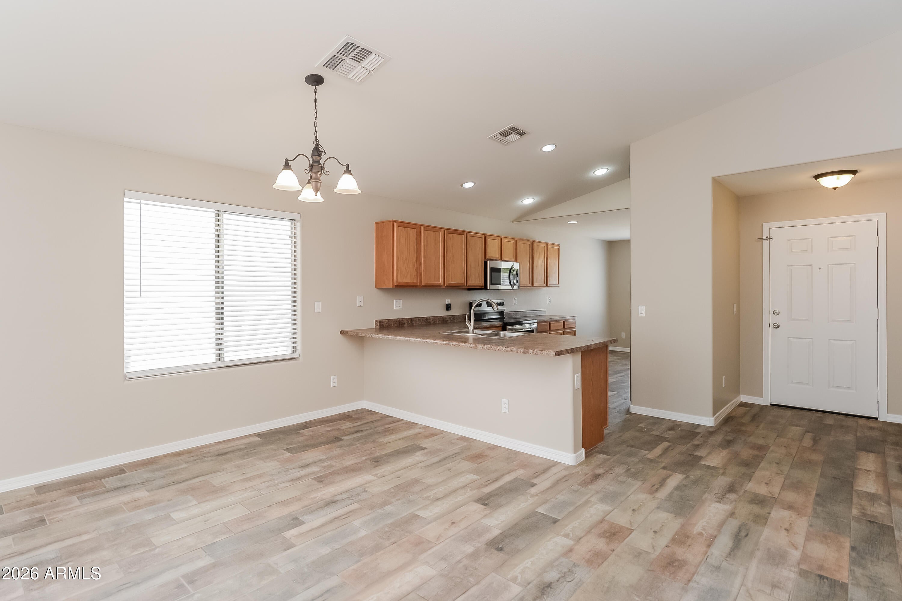 2033 W Green Tree Drive