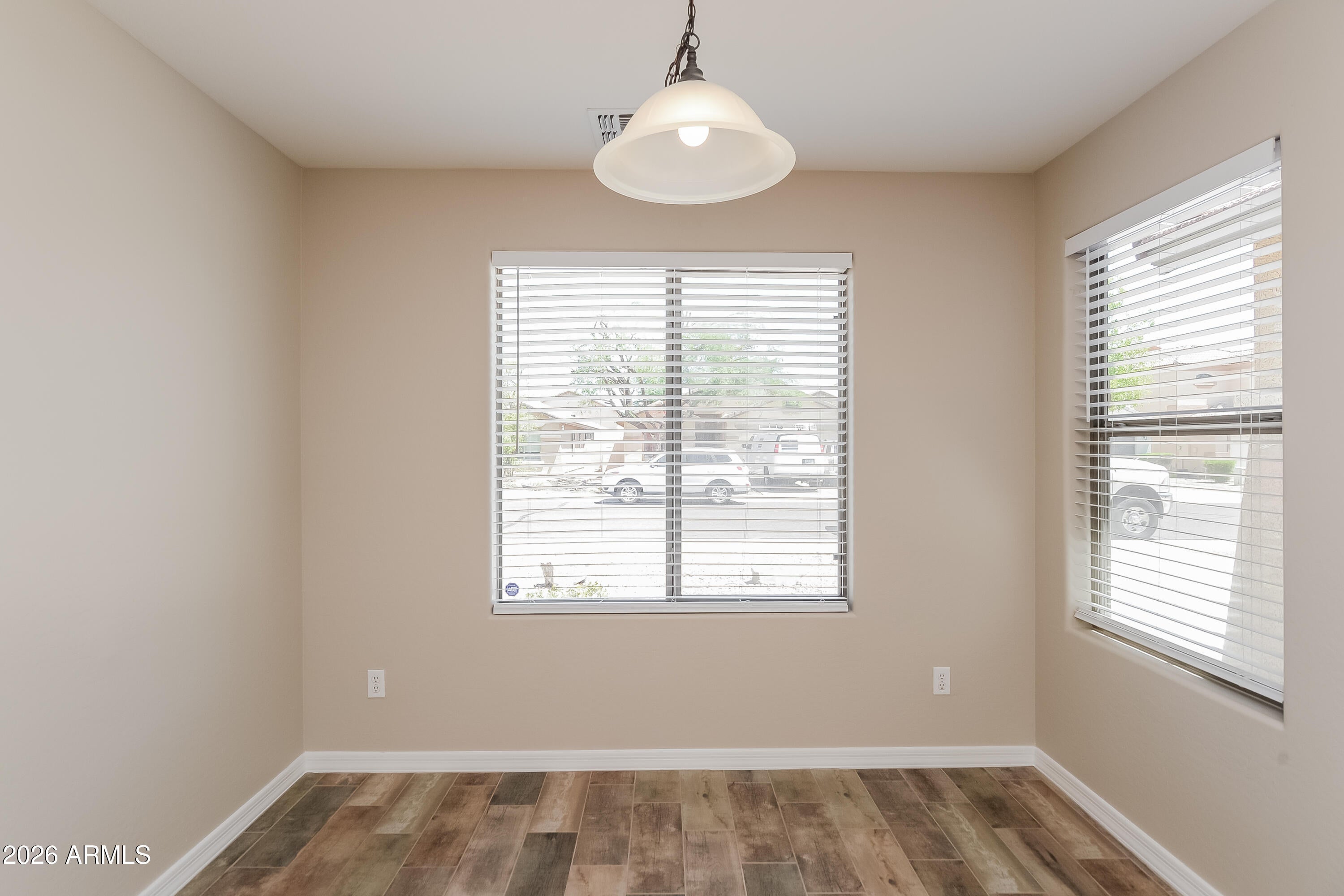 2033 W Green Tree Drive