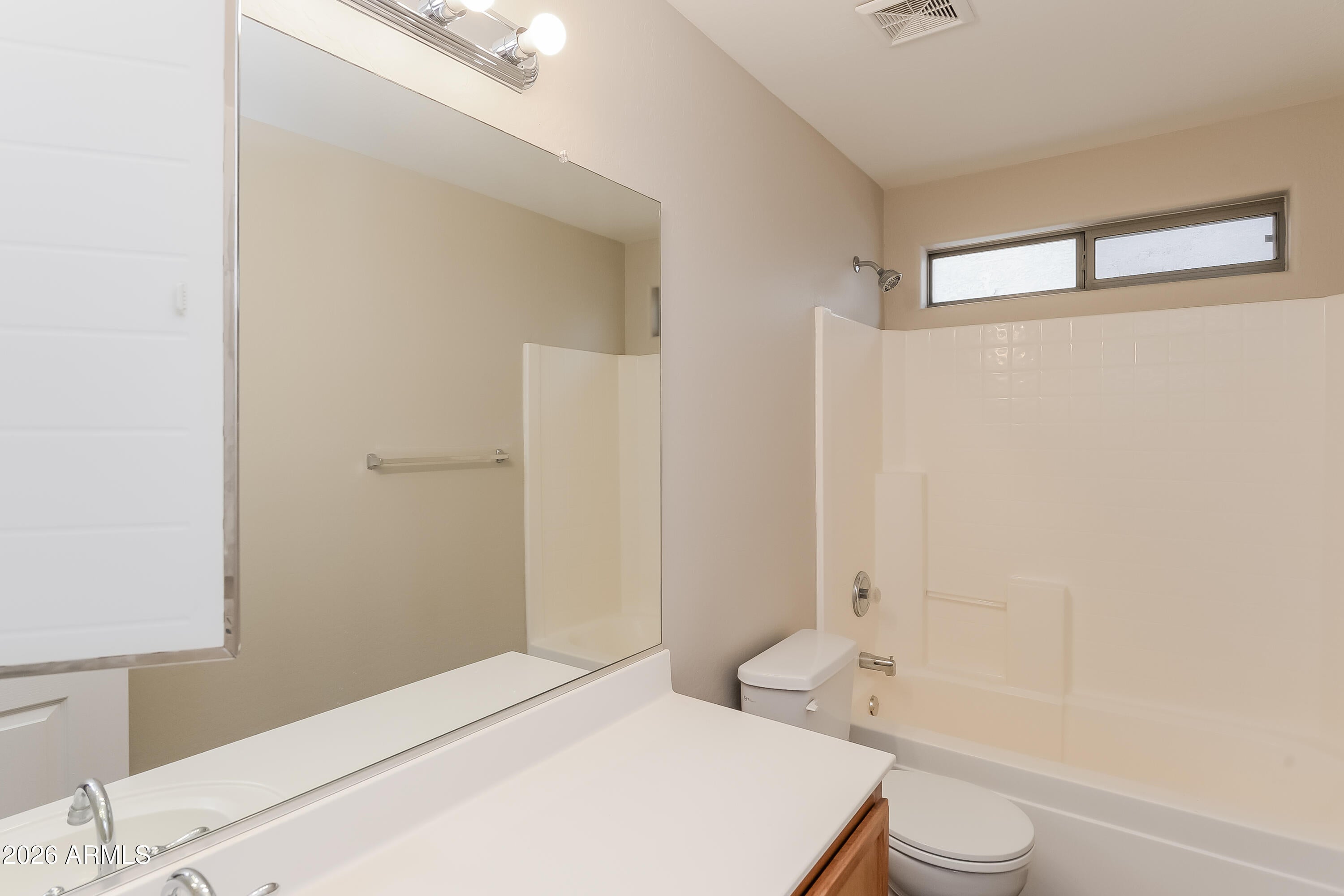 2033 W Green Tree Drive