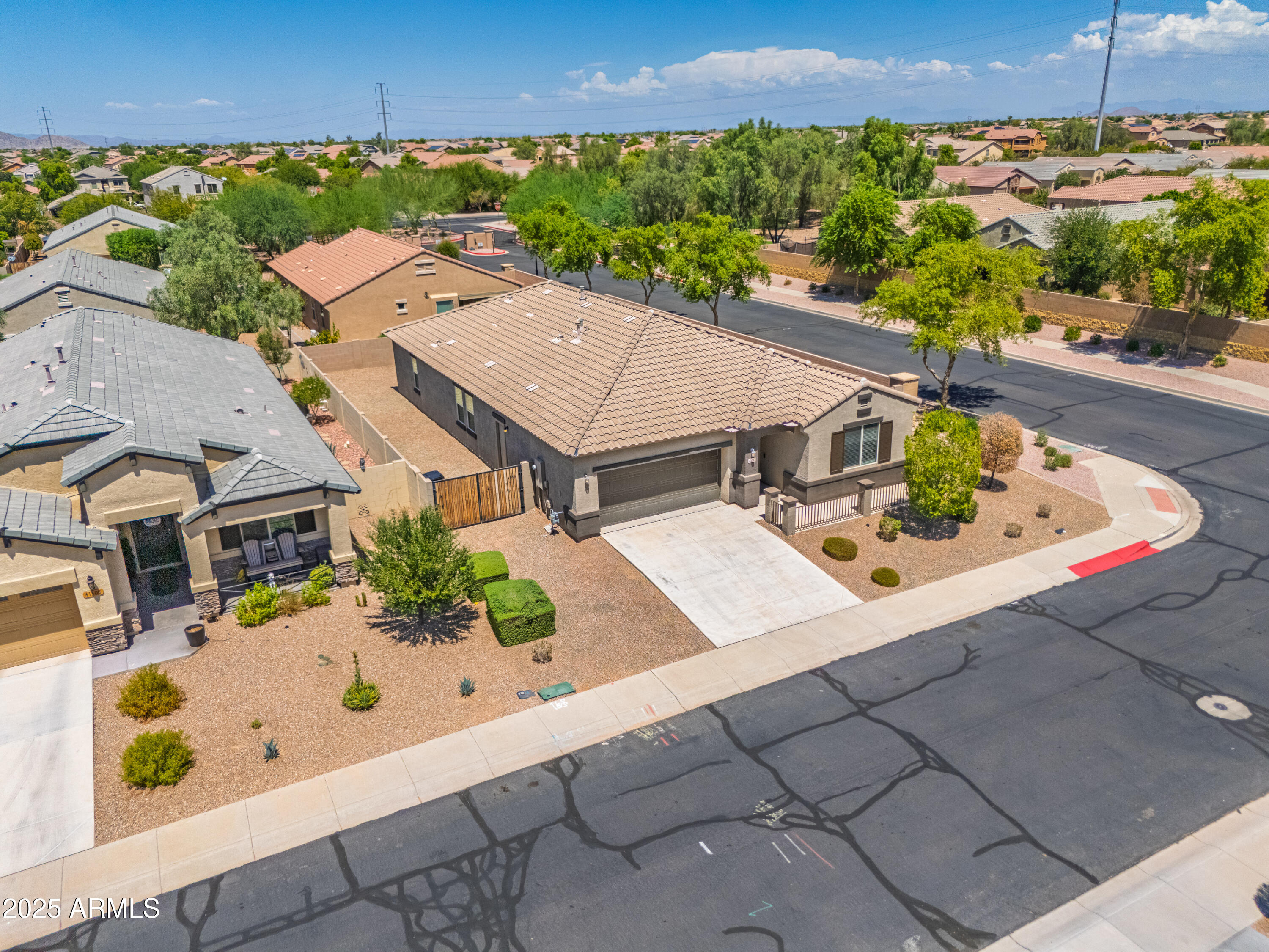 41290 W GANLEY Way