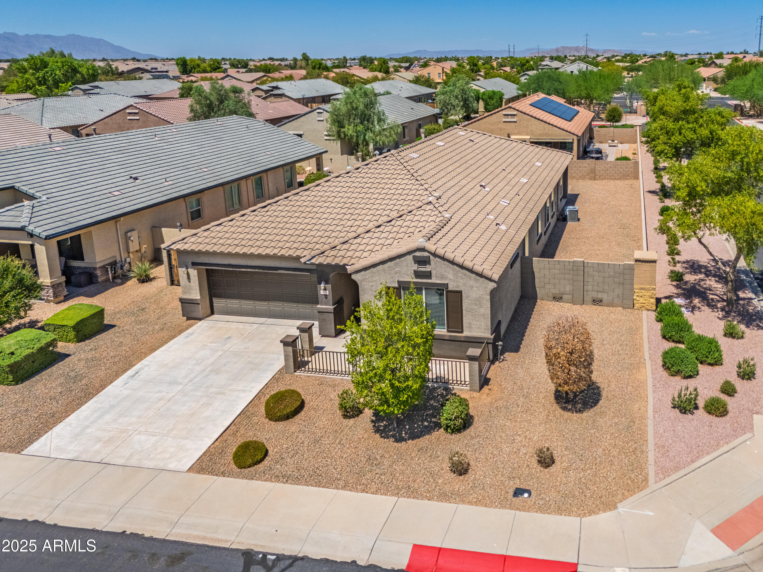 41290 W GANLEY Way