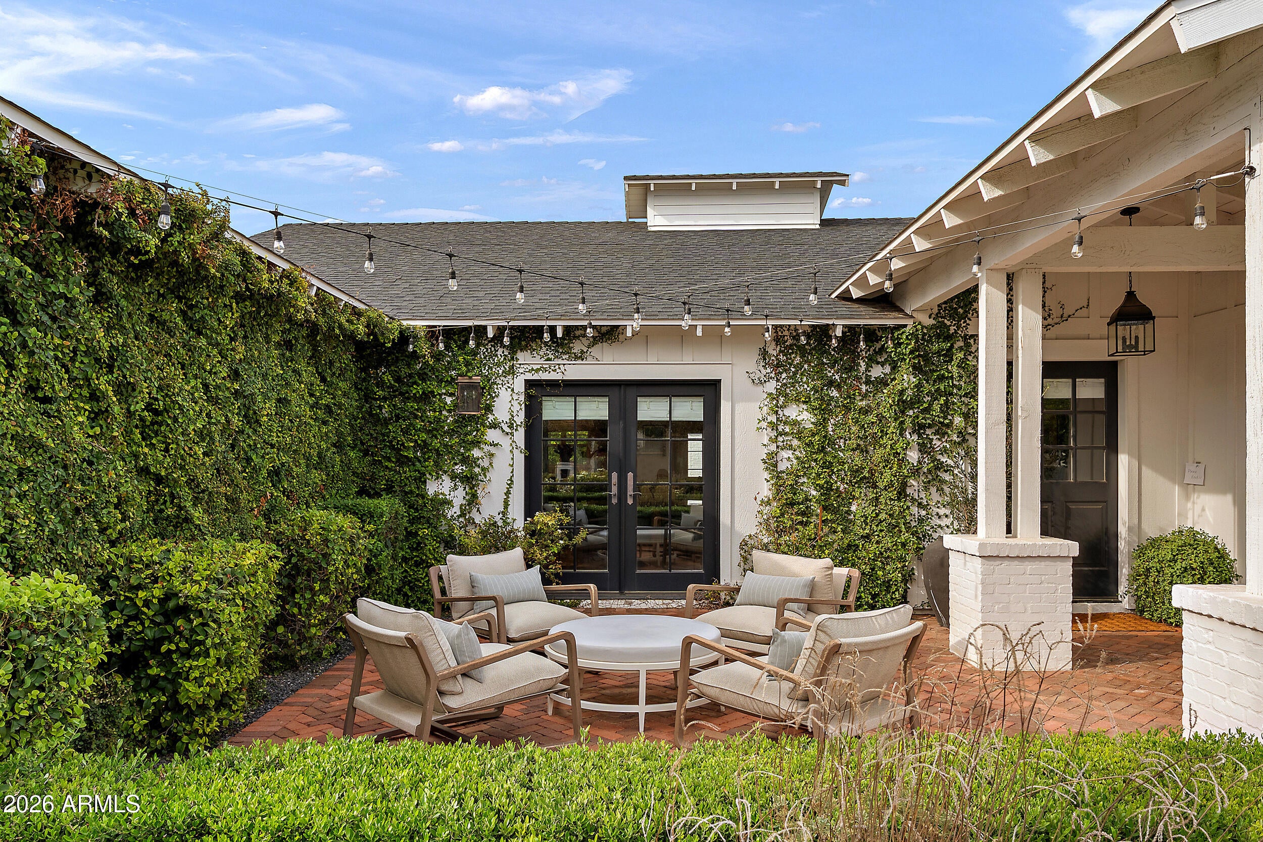 6402 E CALLE ROSA --