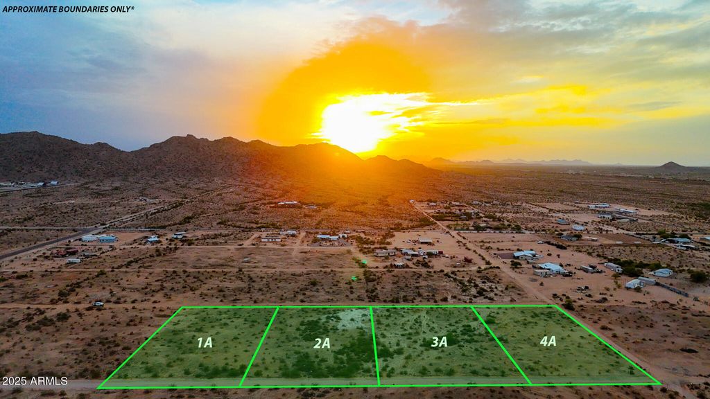 Photo of 0 N Sunspot Way Lots 1 &amp; 2 2.78 Ac #-, Maricopa, AZ 85139 (MLS # 6929894)