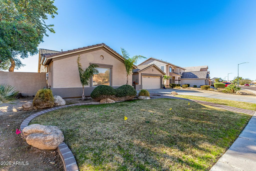 Photo of 6827 W El Cortez Place, Peoria, AZ 85383 (MLS # 6966767)