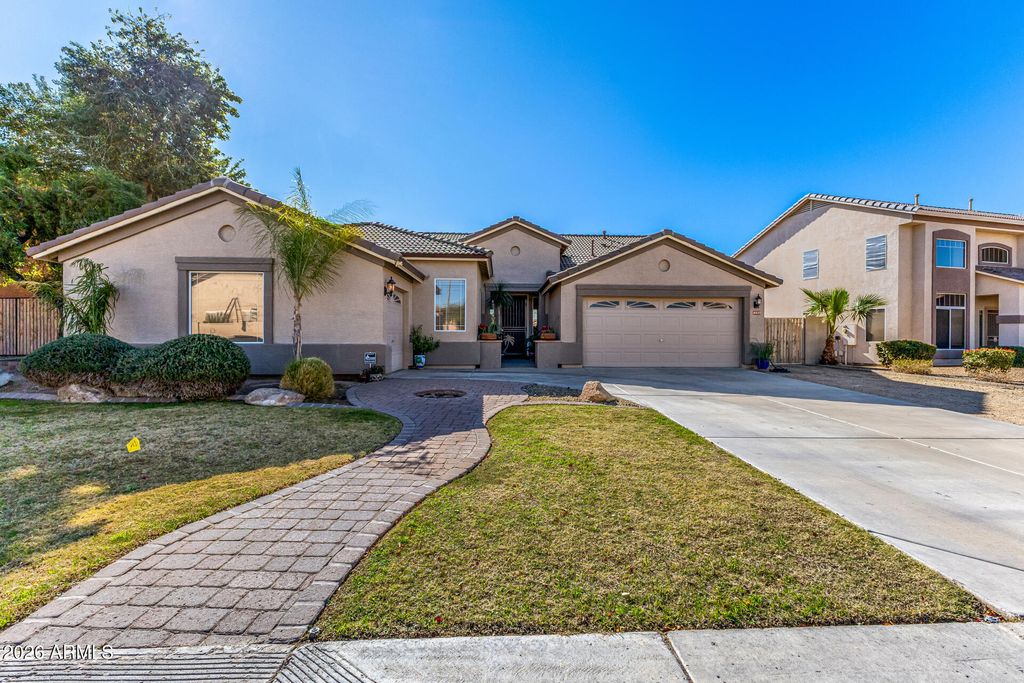 Photo of 6827 W El Cortez Place, Peoria, AZ 85383 (MLS # 6966767)