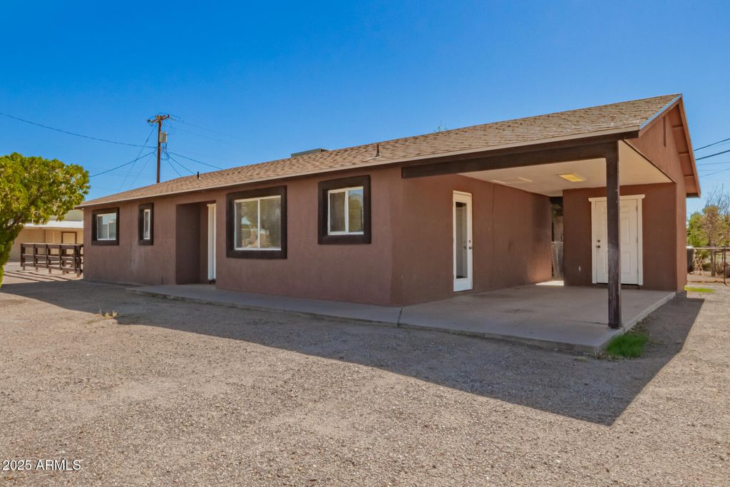 Photo of 105 W 8th Street, Eloy, AZ 85131 (MLS # 6940100)