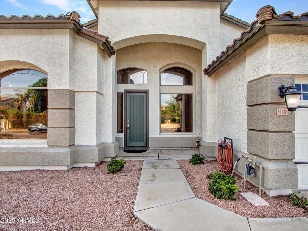 Photo of 21118 N 70th Drive, Glendale, AZ 85308 (MLS # 6921943)