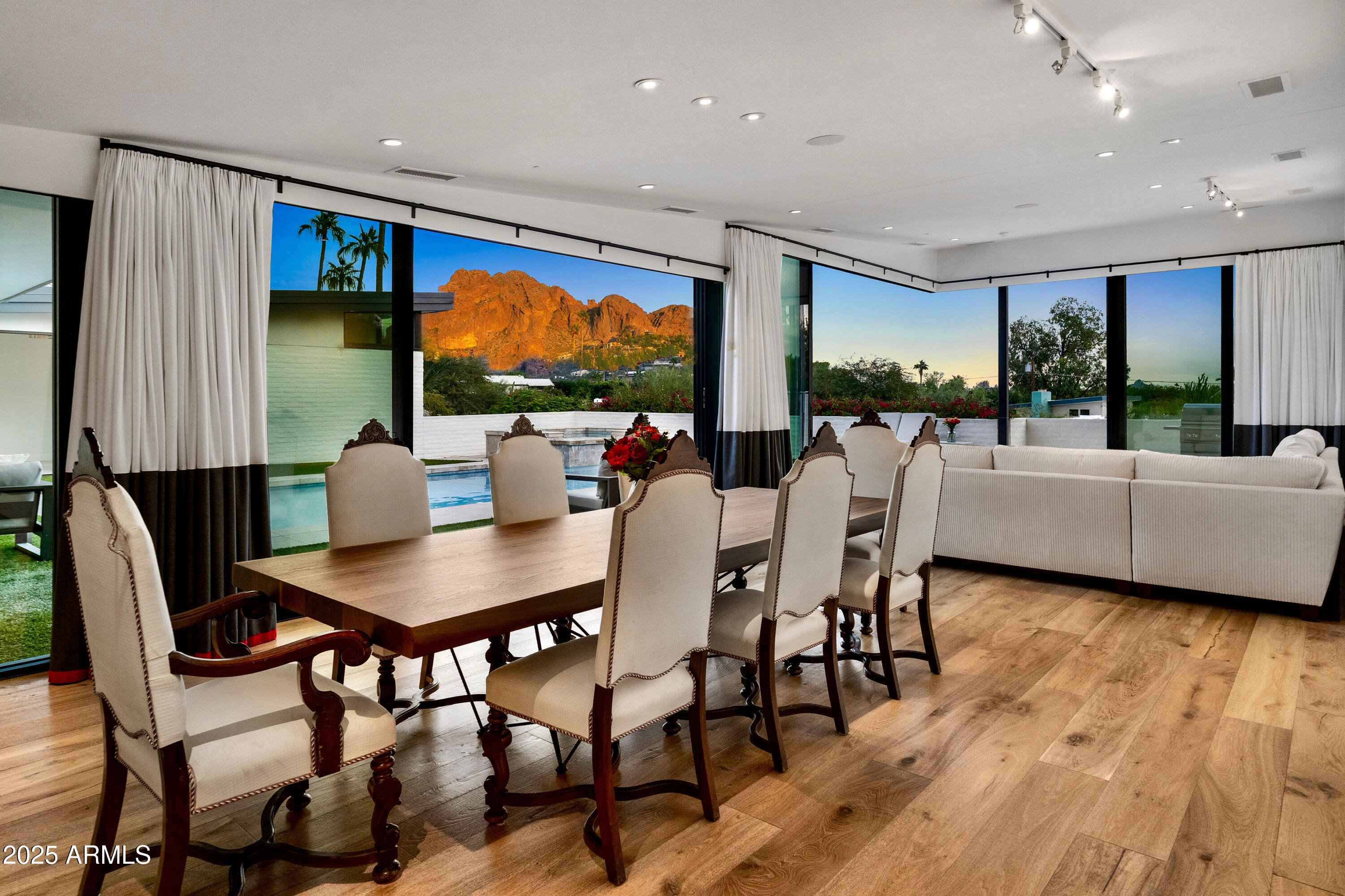 4218 E PALO VERDE Drive