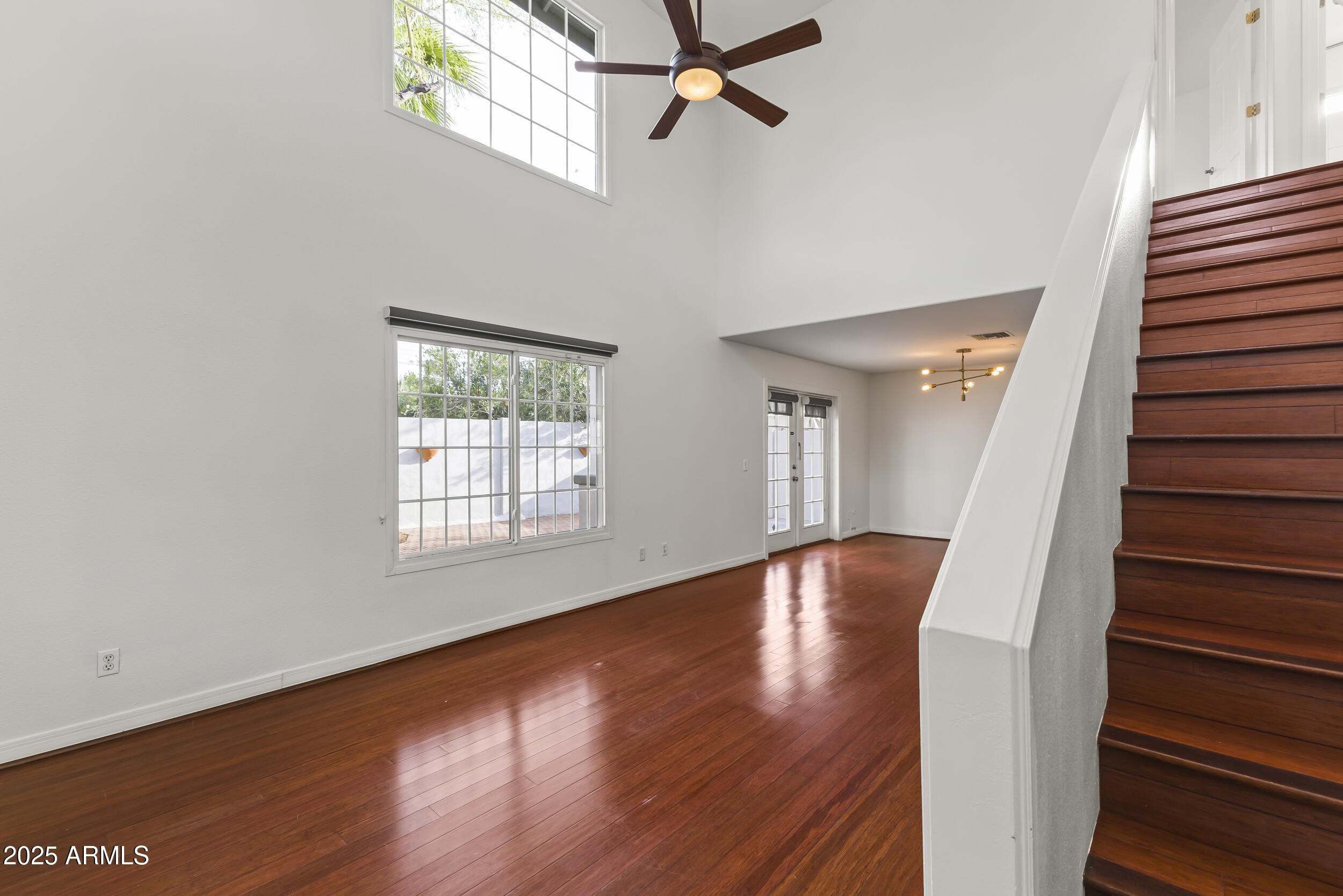 324 W CULVER Street 2