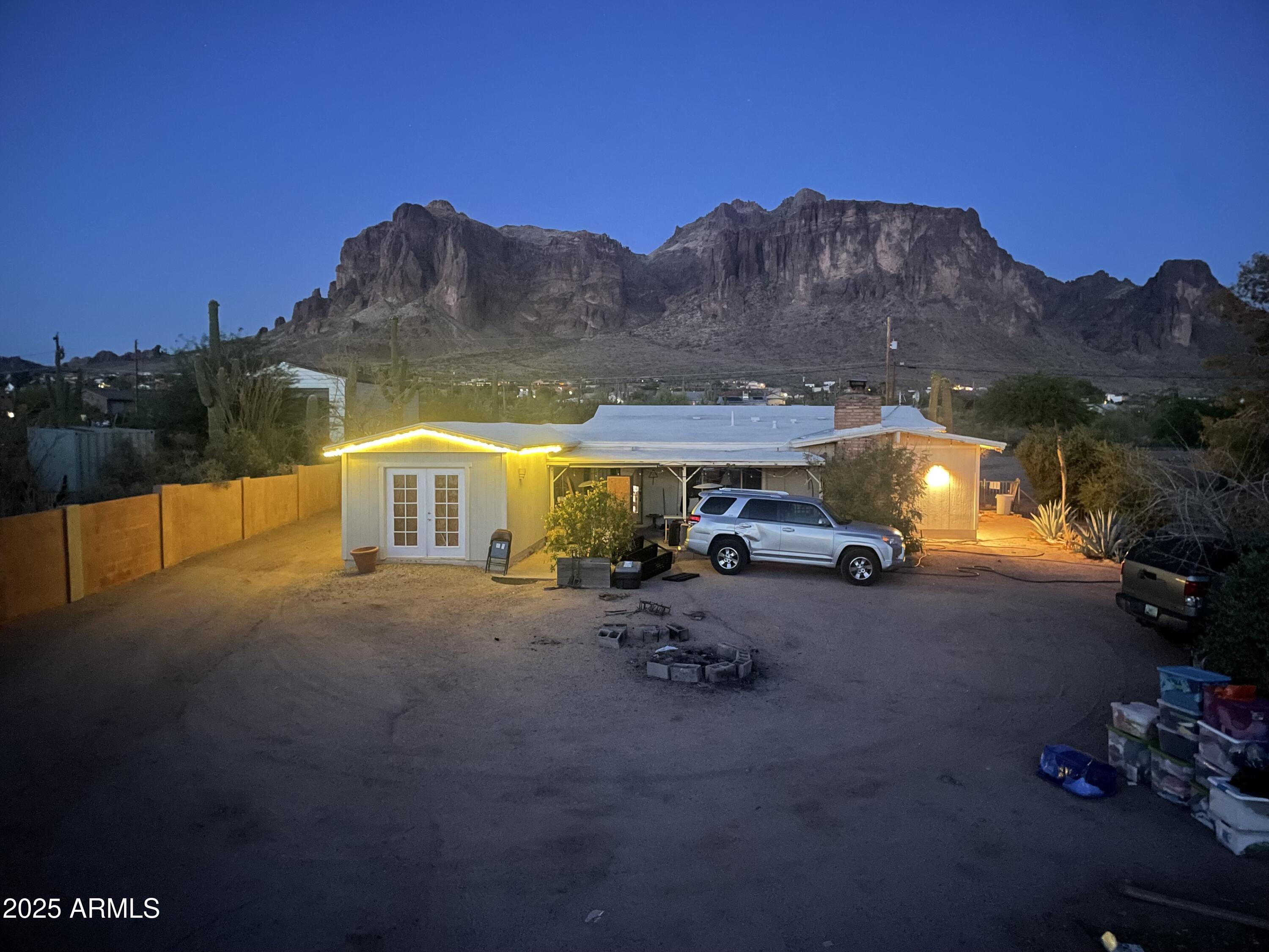 2950 N Val Vista Road