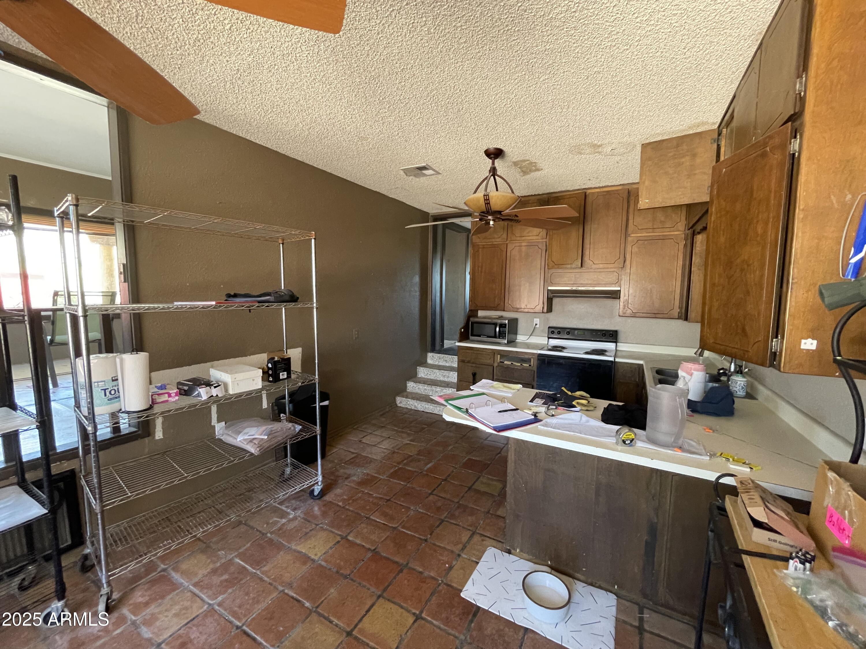 2950 N Val Vista Road