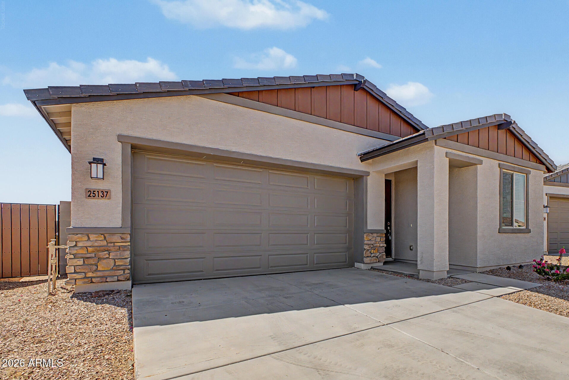25137 W WAYLAND Drive