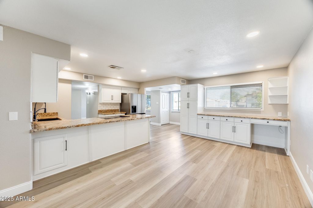 Photo of 6736 S Stanley Place, Tempe, AZ 85283 (MLS # 6937301)