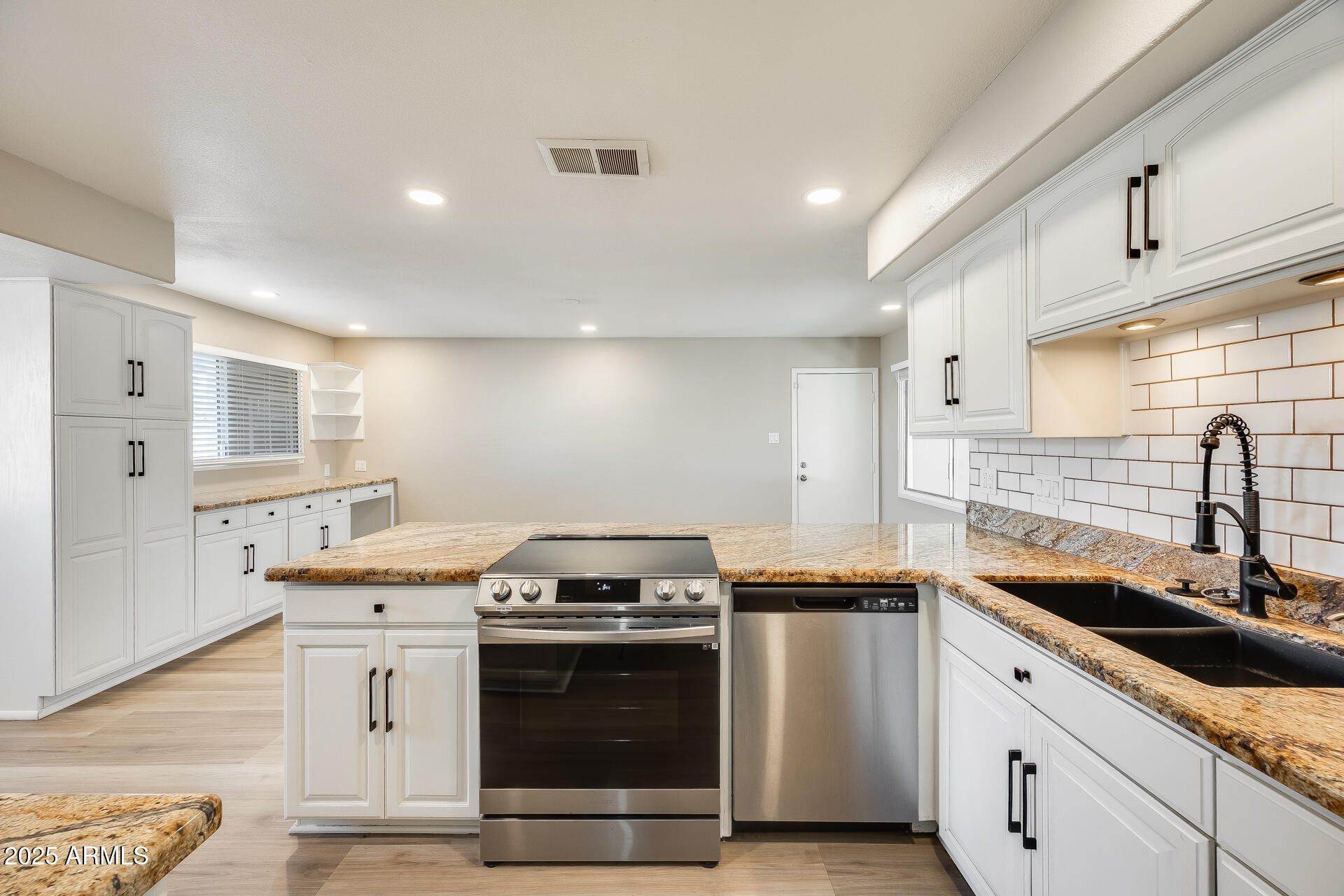 Homes for Sale in Queen Creek Arizona 3 6736 S STANLEY Place