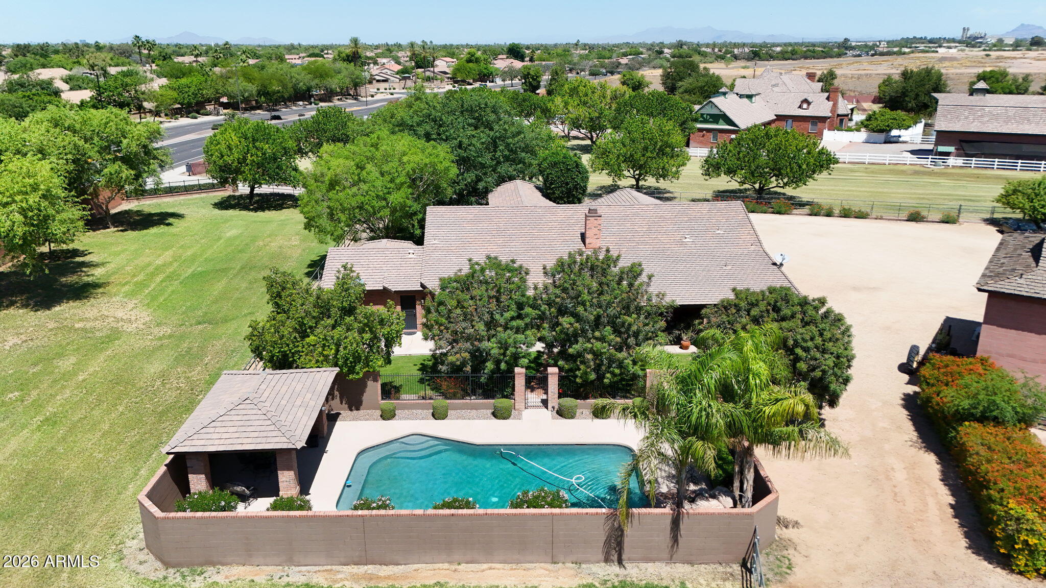 2125 S VAL VISTA Drive