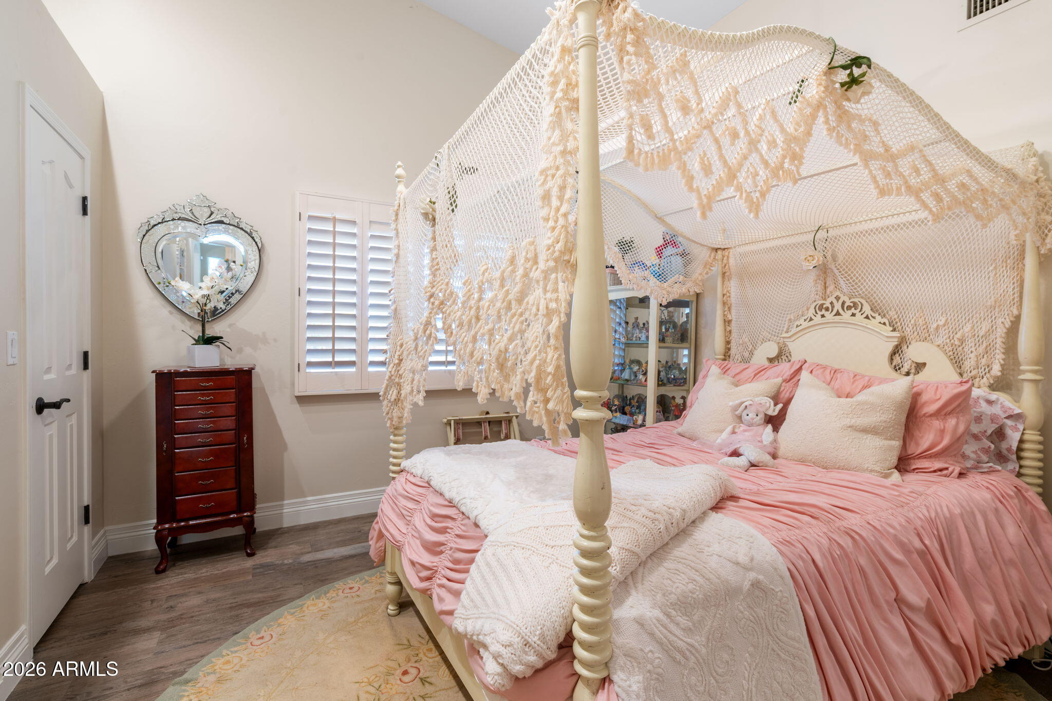 Custom Estate - Residential