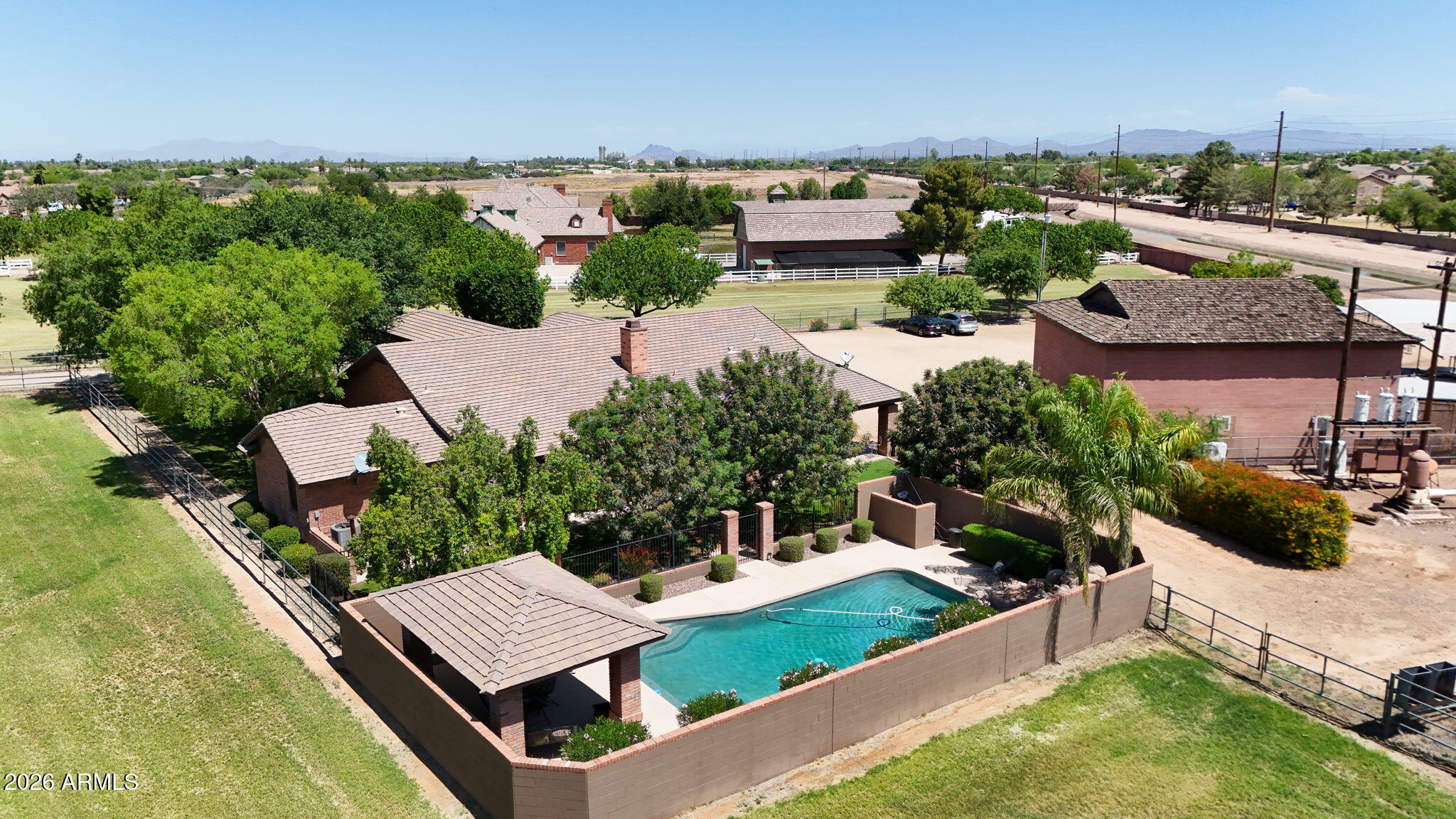 Custom Estate - Residential