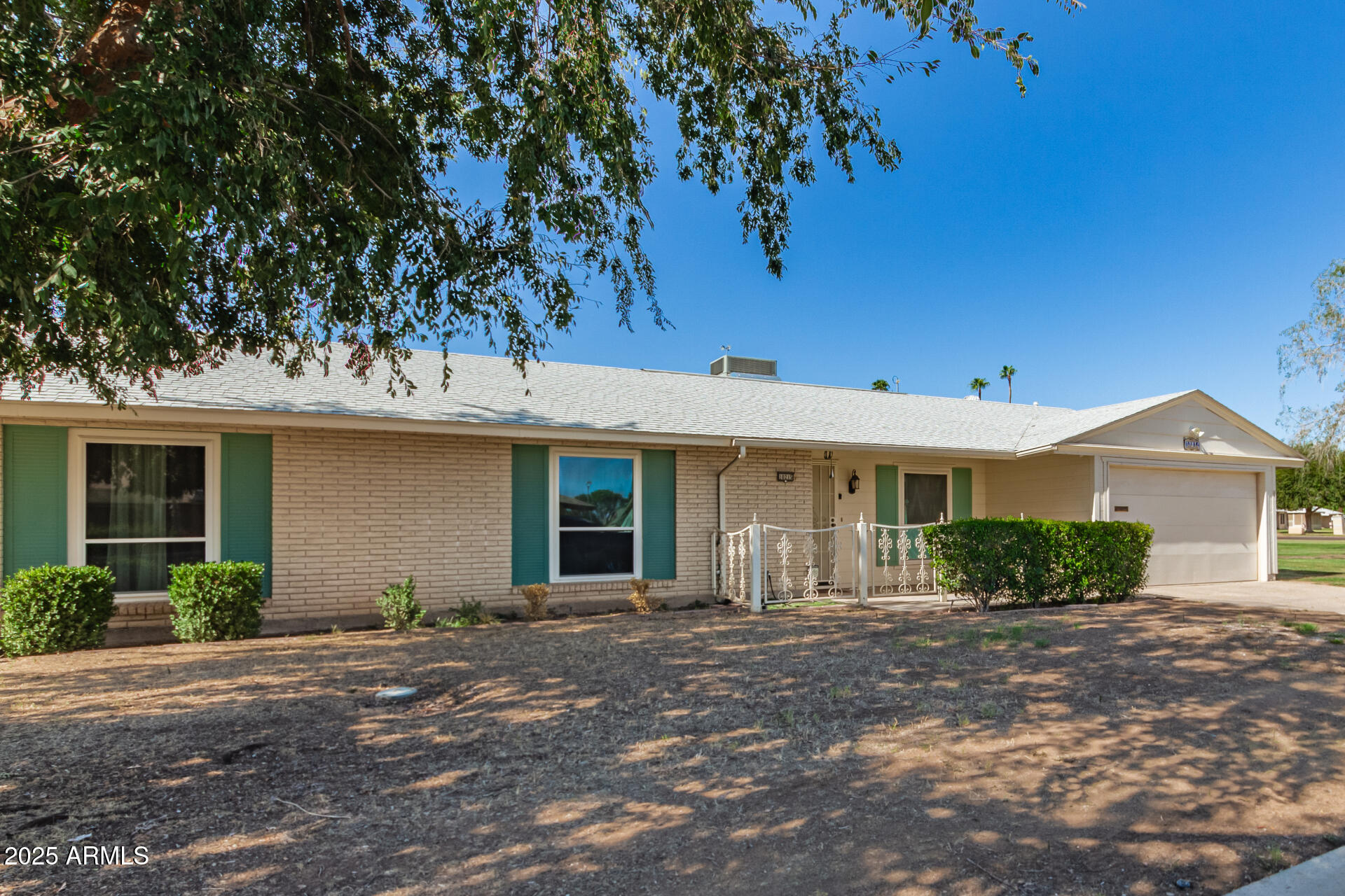 10215 W KINGSWOOD Circle