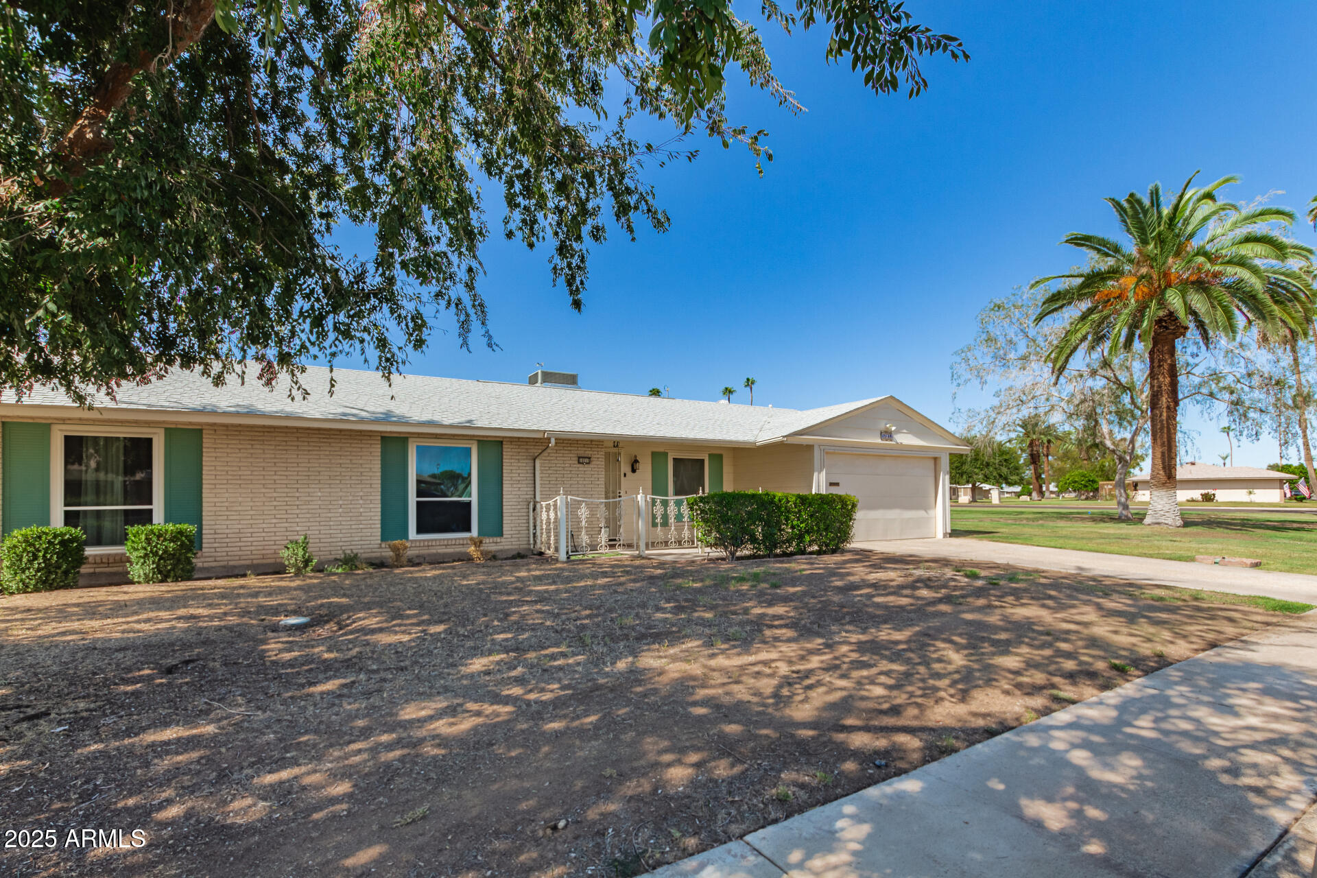 10215 W KINGSWOOD Circle