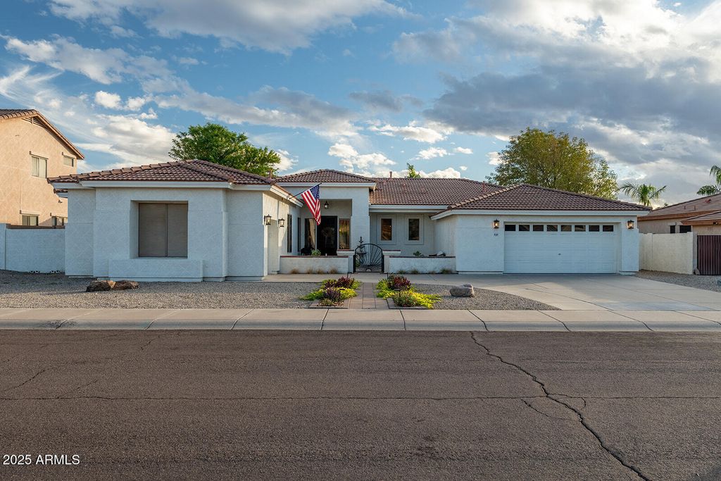 Photo of 21125 E Twin Acres Drive, Queen Creek, AZ 85142 (MLS # 6949820)