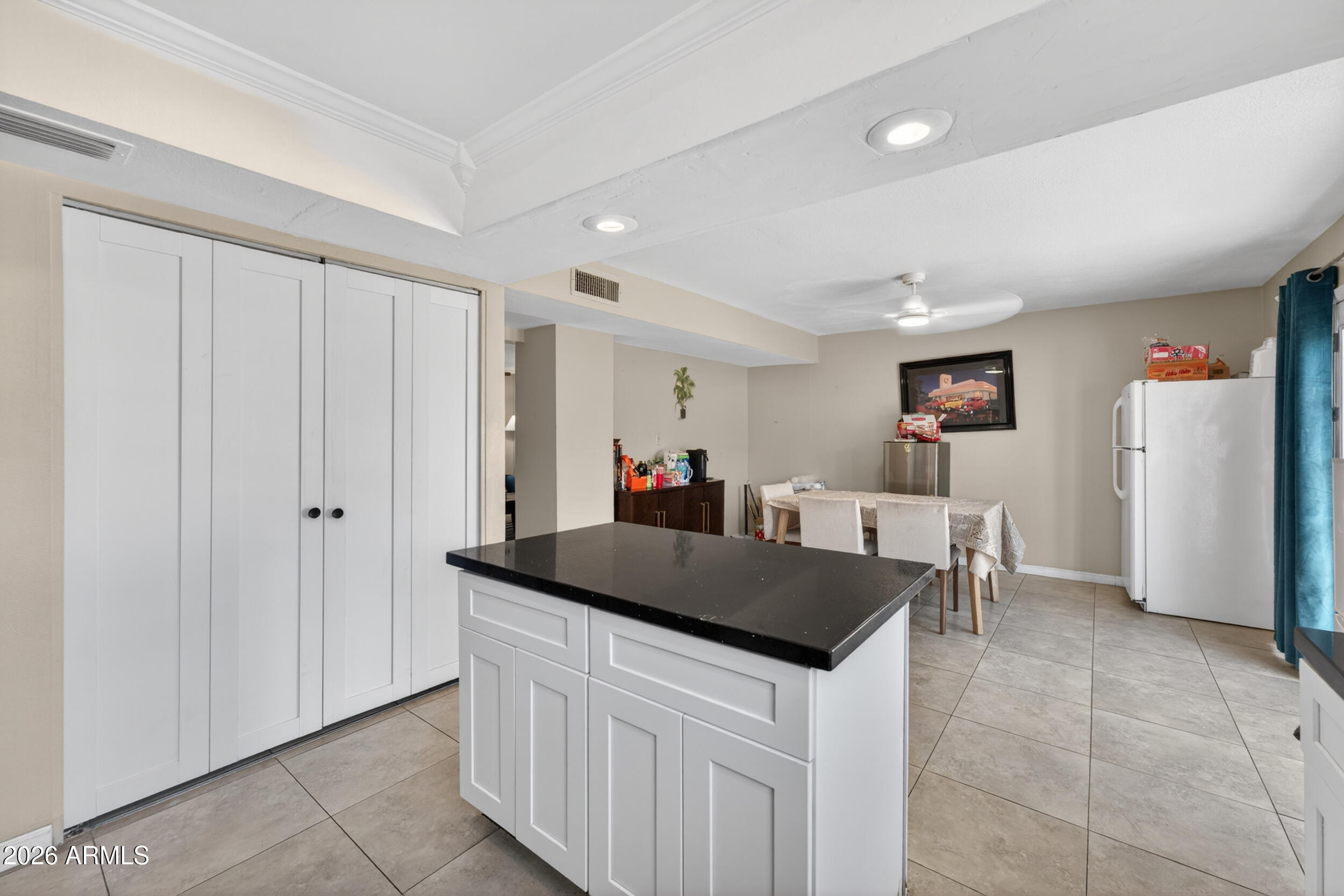 TEMPE GARDENS TOWNHOUSE CONDO LOT 81-169 - Residential