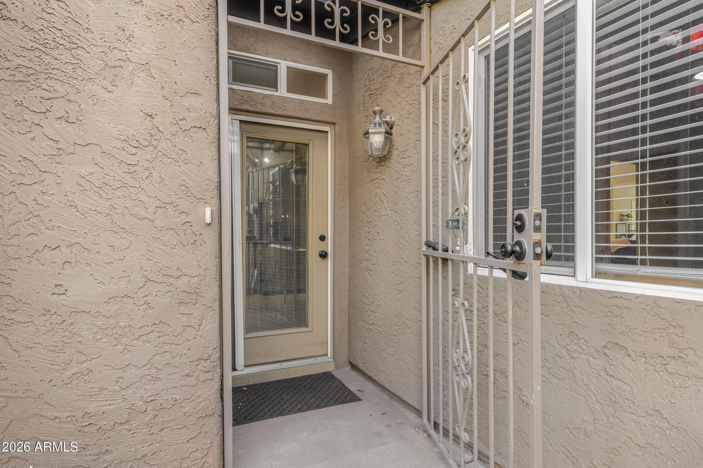 1231 E BLUEBELL Lane