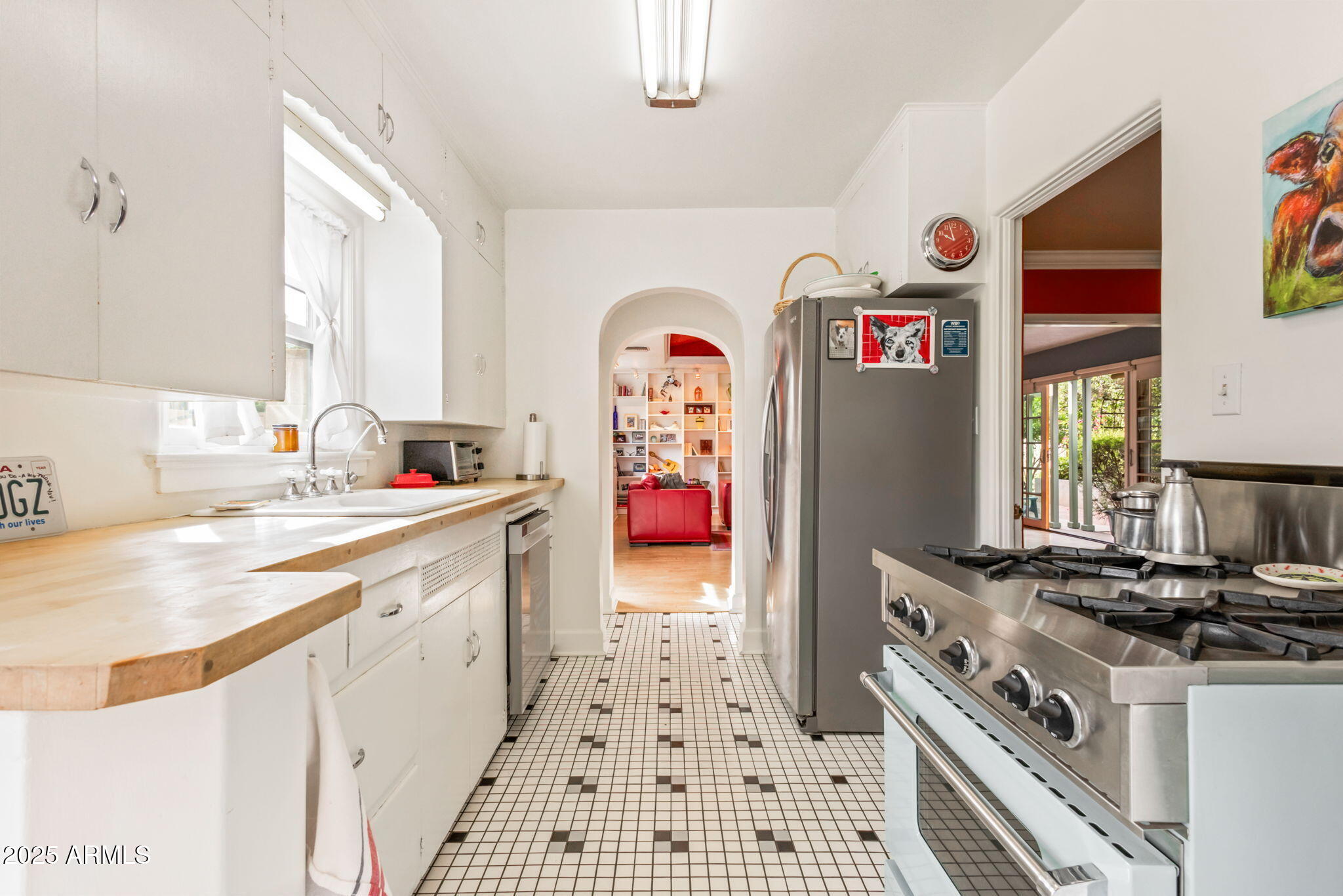 331 W CAMBRIDGE Avenue