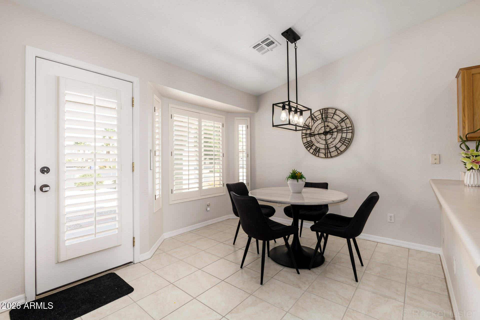 3504 E BELLERIVE Place