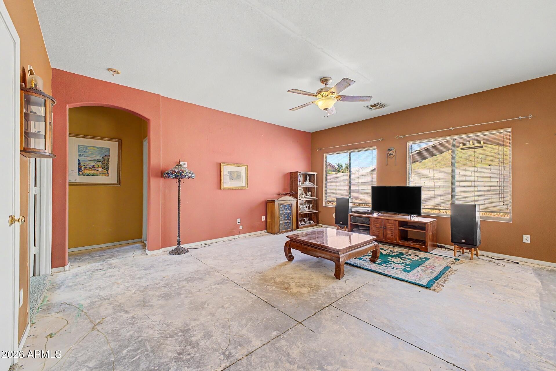 2606 E LA COSTA Drive